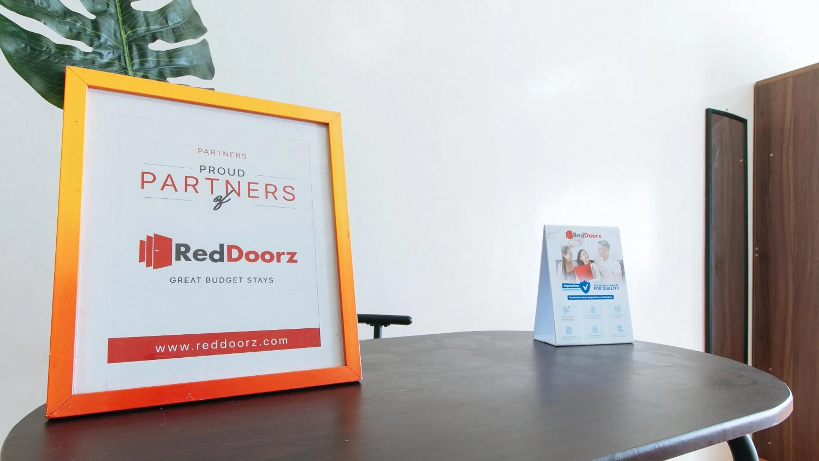 Lobby or reception in RedDoorz @ Mary Land Transient Alaminos Pangasinan