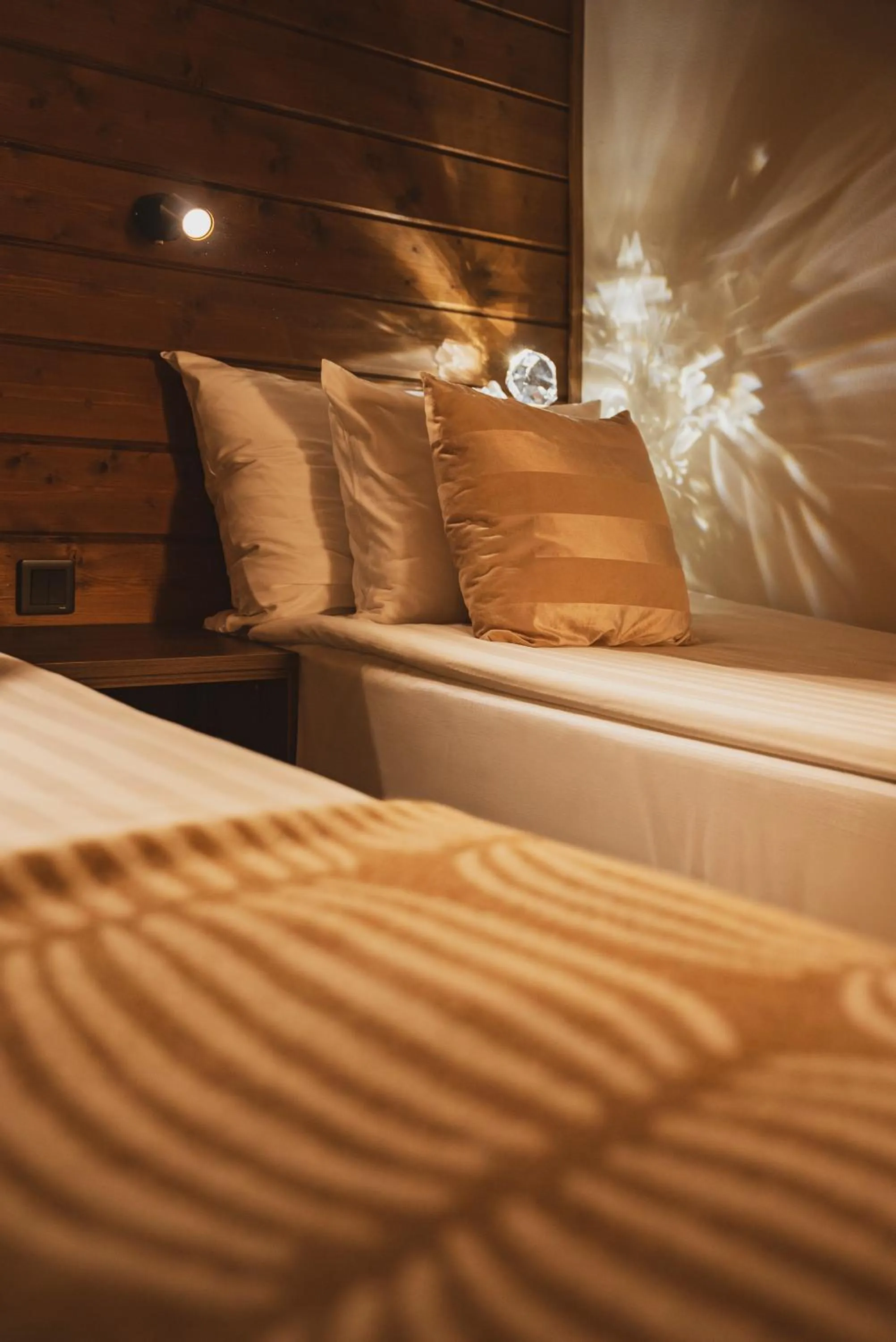 Bed in Aito Igloo & Spa Resort