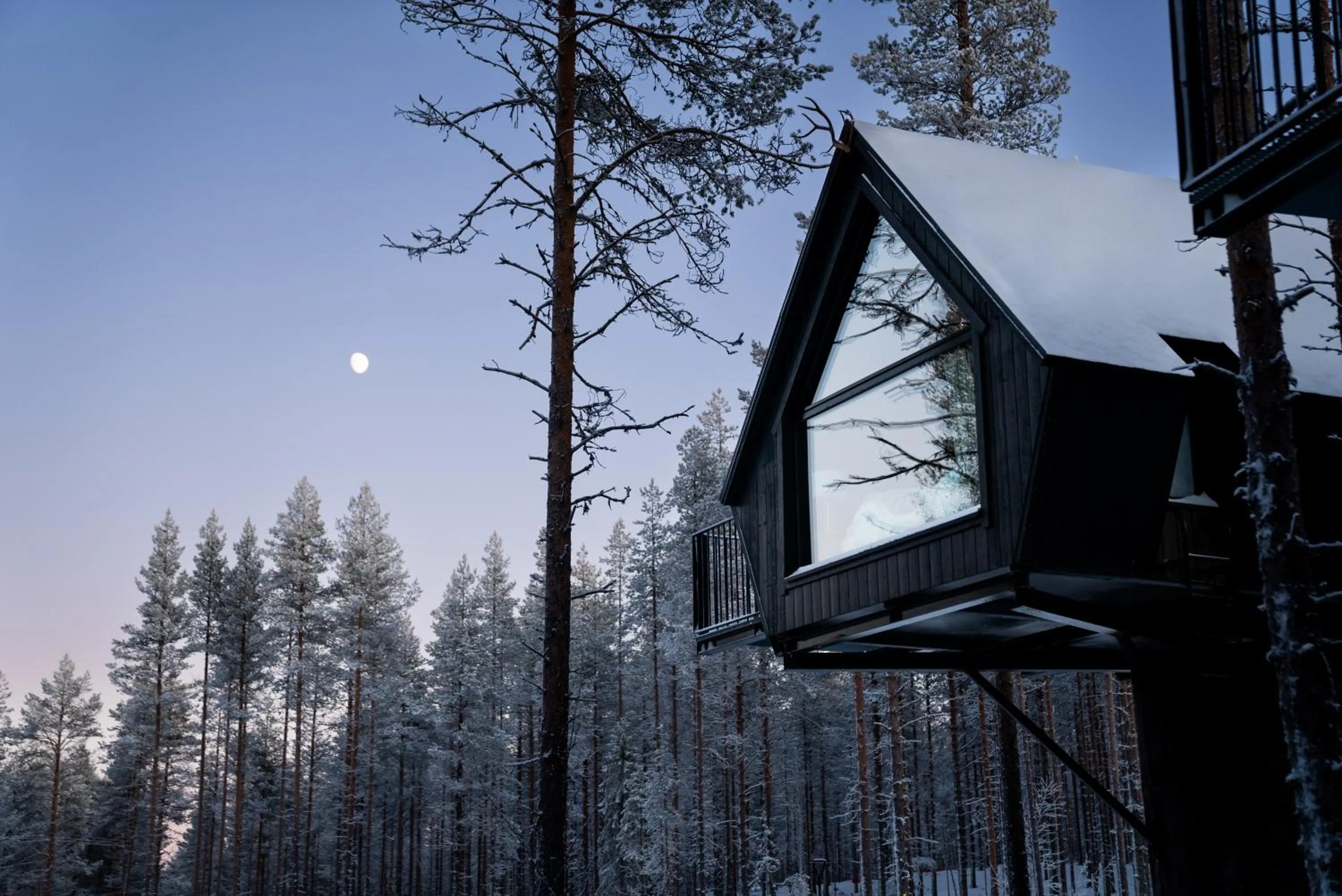 Day in Aito Igloo & Spa Resort