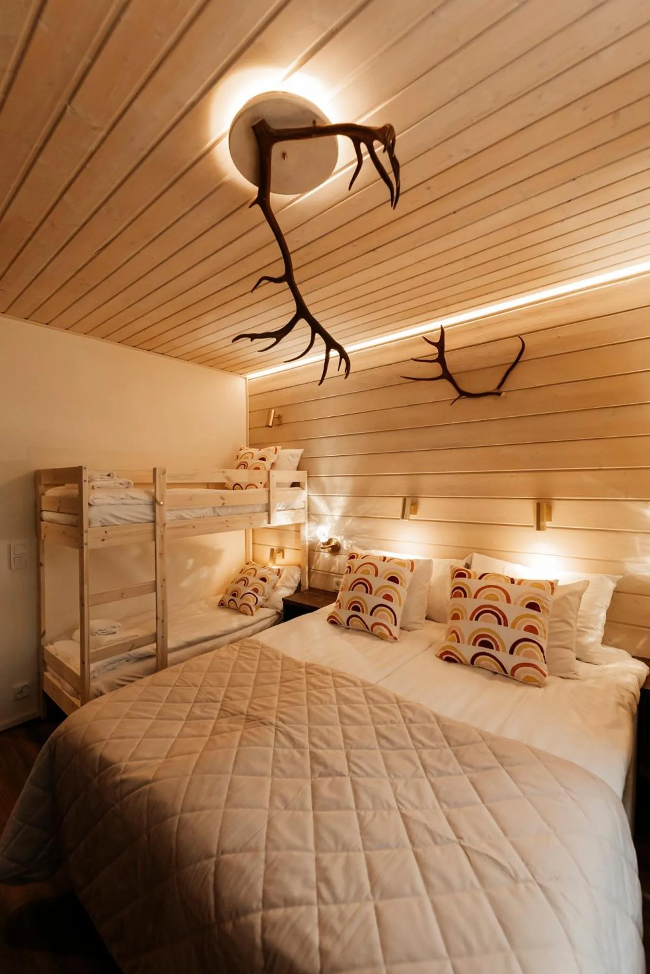 Bed in Aito Igloo & Spa Resort