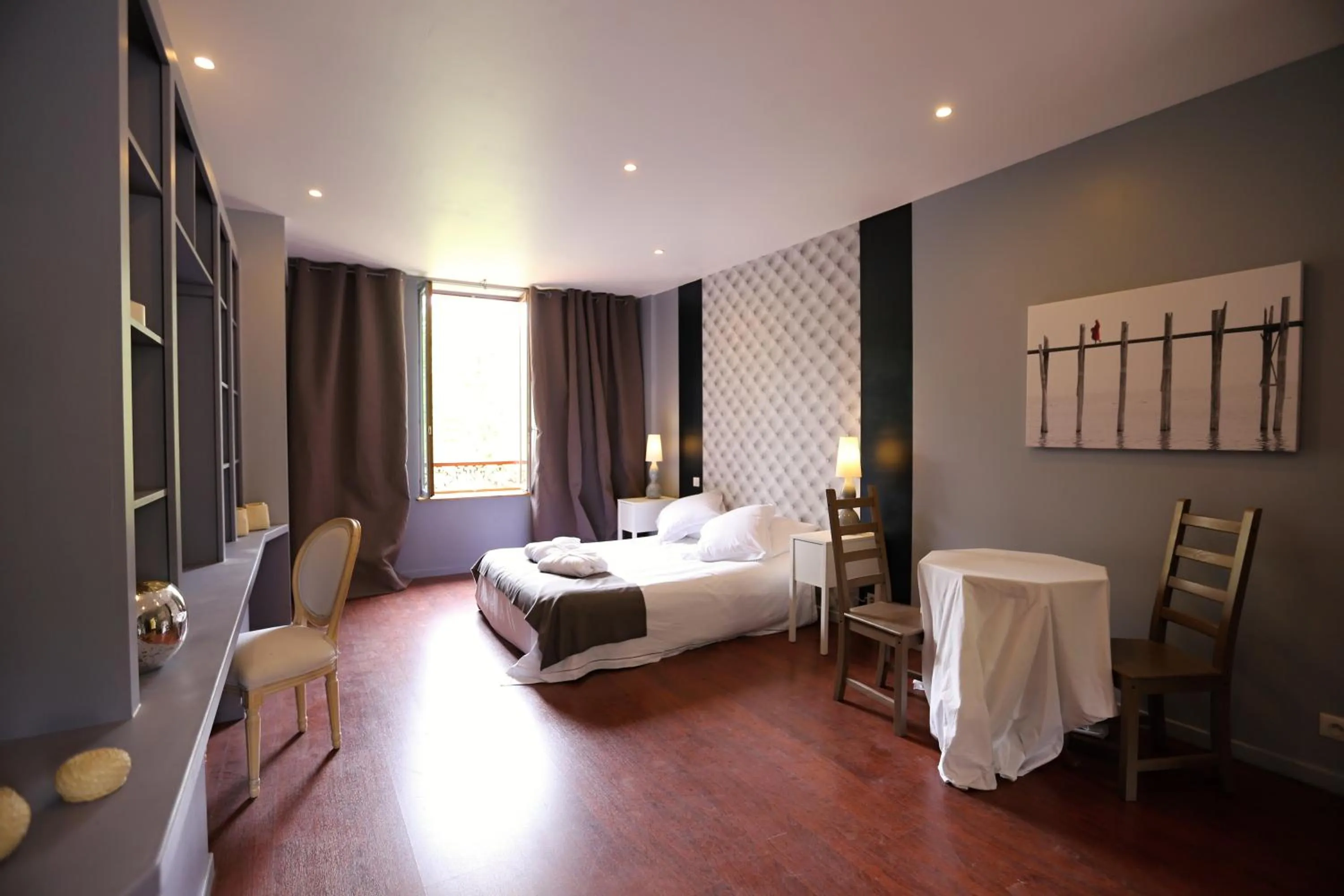 Bedroom, Bed in Hotel La Font Vineuse & Spa