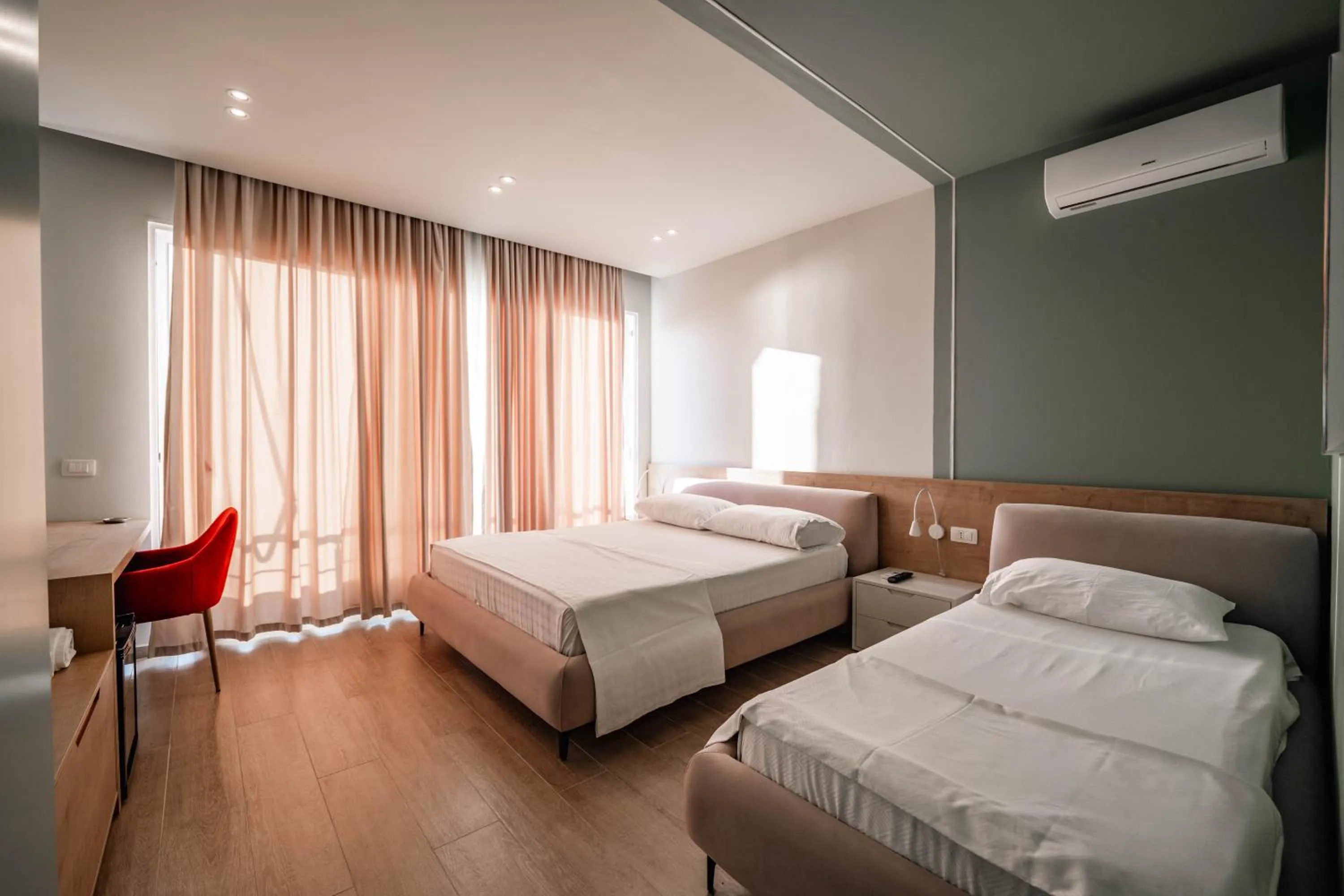 Photo of the whole room, Bed in Hotel Ble Ble Vlore