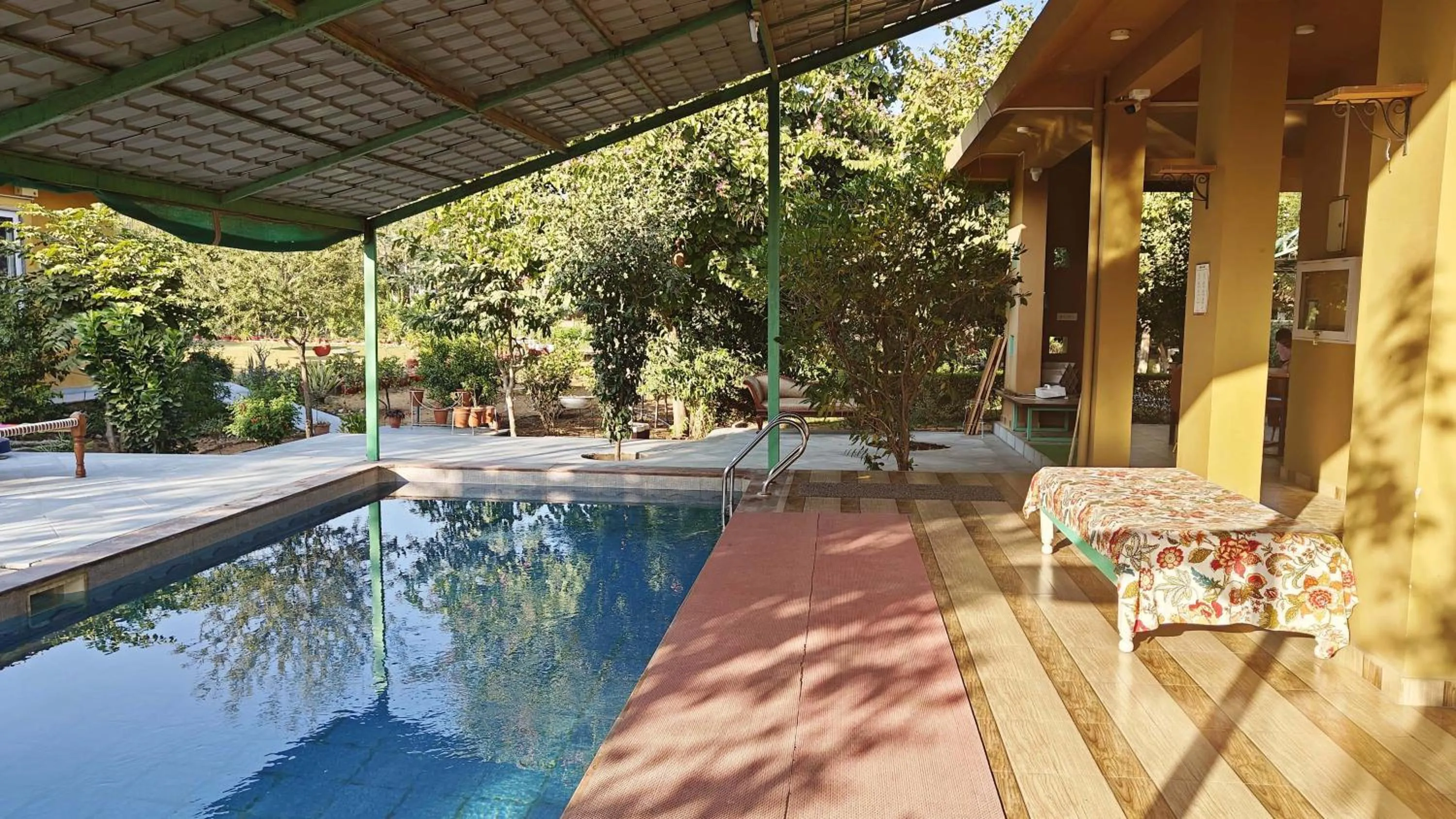 Swimming pool in GiriSadan Organic Retreat & Experiences
