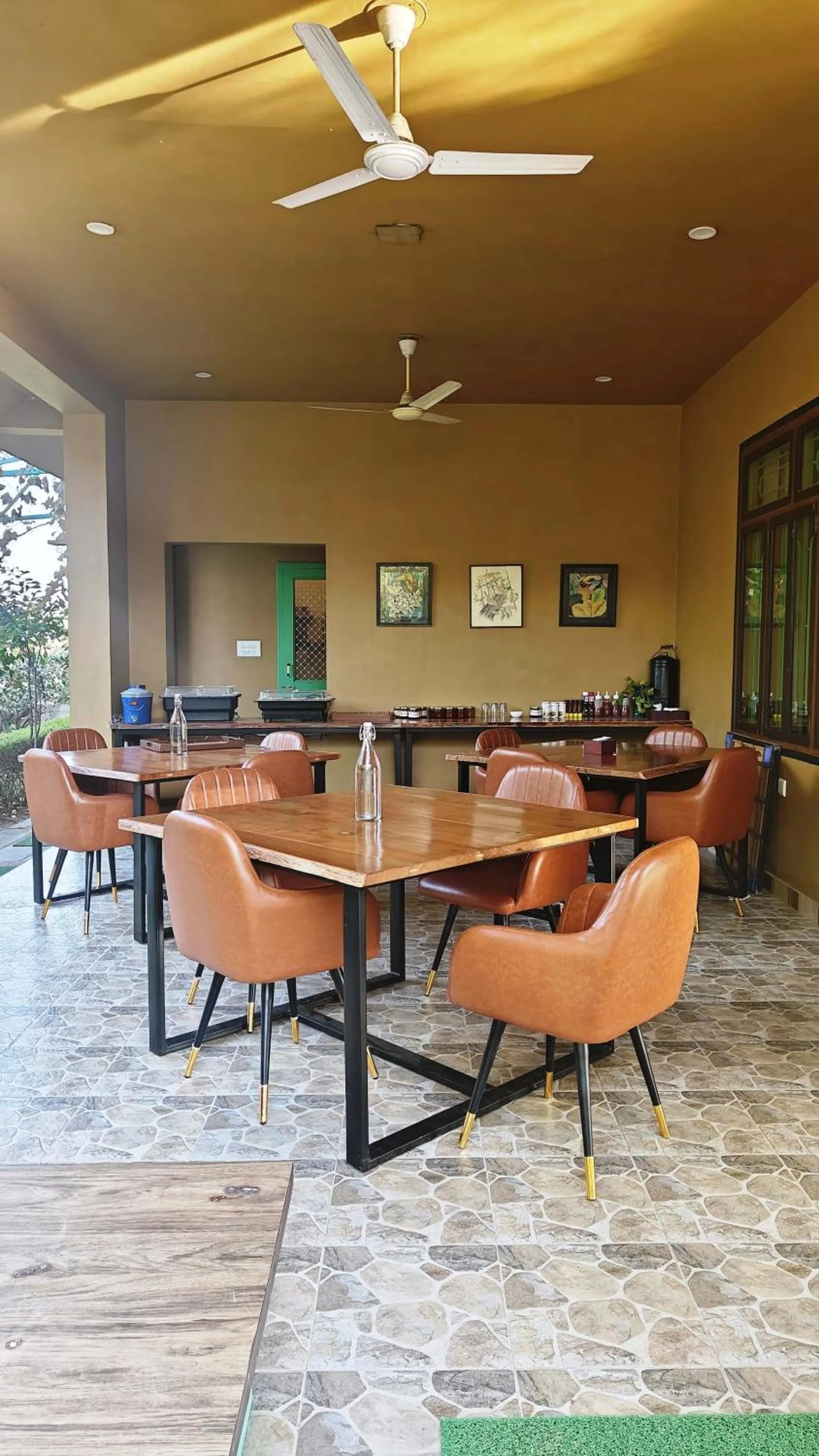 Dining area in GiriSadan Organic Retreat & Experiences