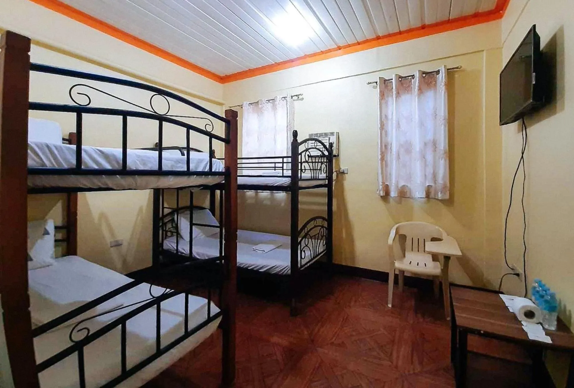 Bed in RedDoorz @ Johsons Pension House Butuan City