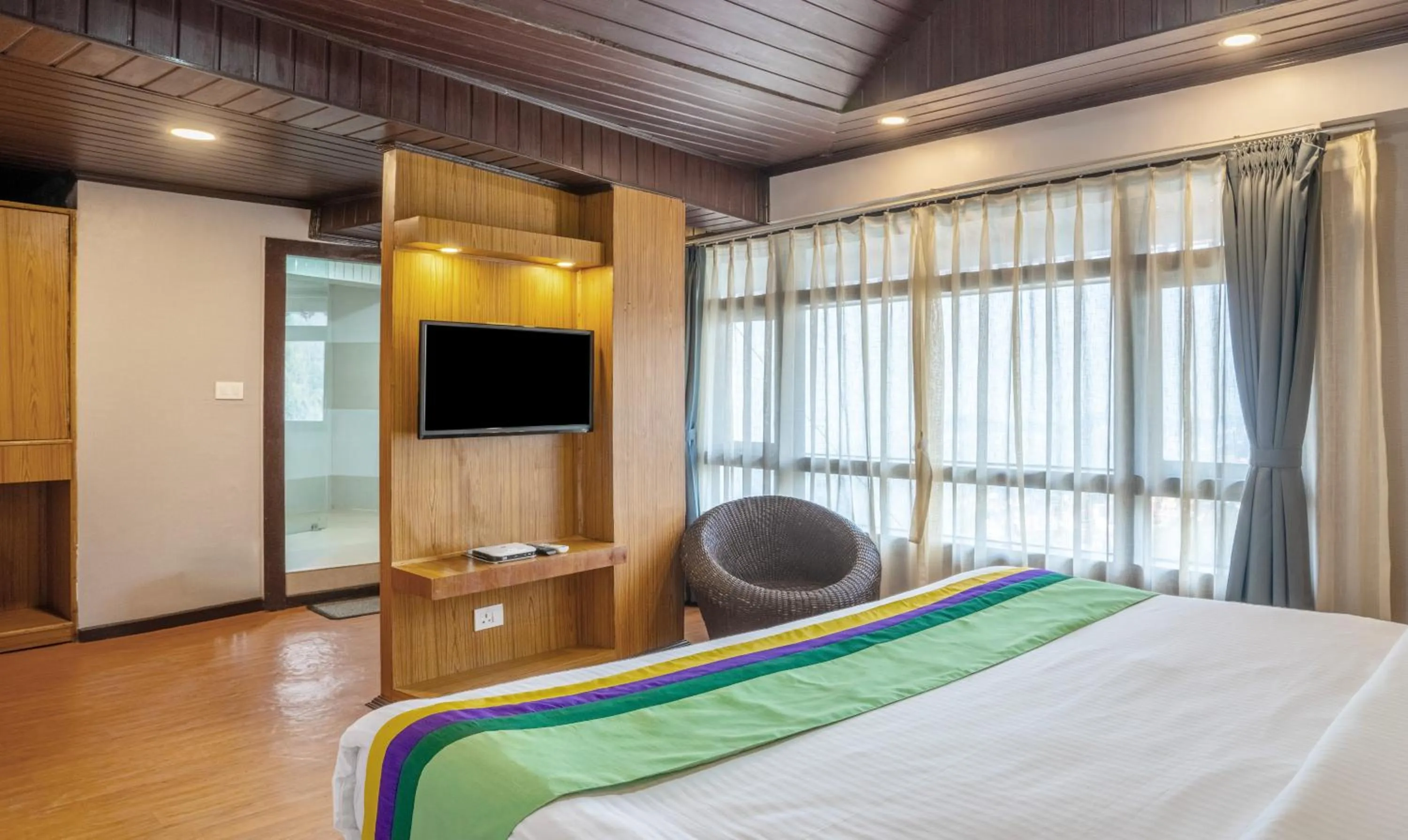 Bedroom, Bed in Treebo Eeshan Rodhi Resort, Darjeeling