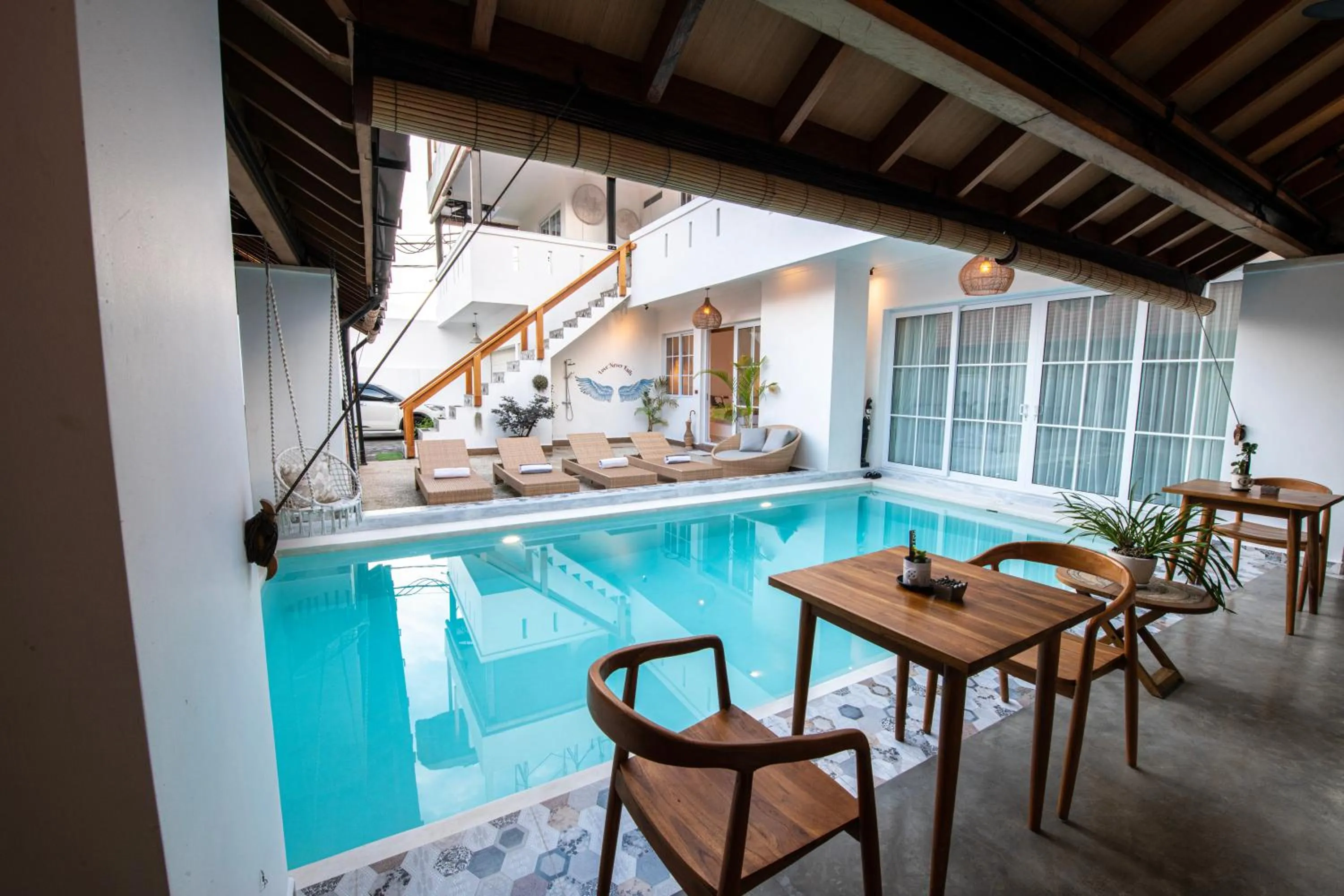 Restaurant/places to eat in Keramas Moonlight Villa