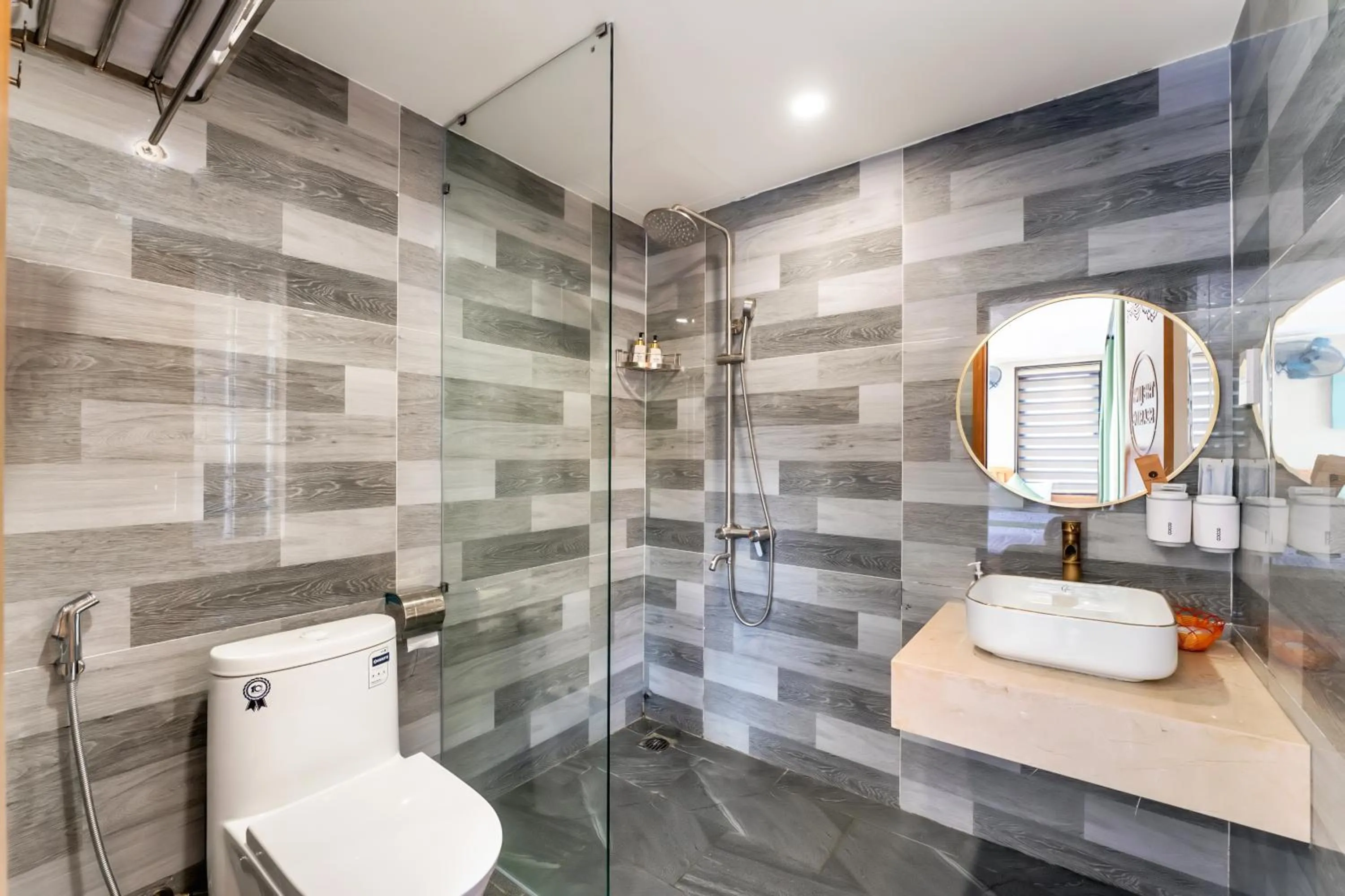 Bathroom in The Linh Seaside Villa Hoi An