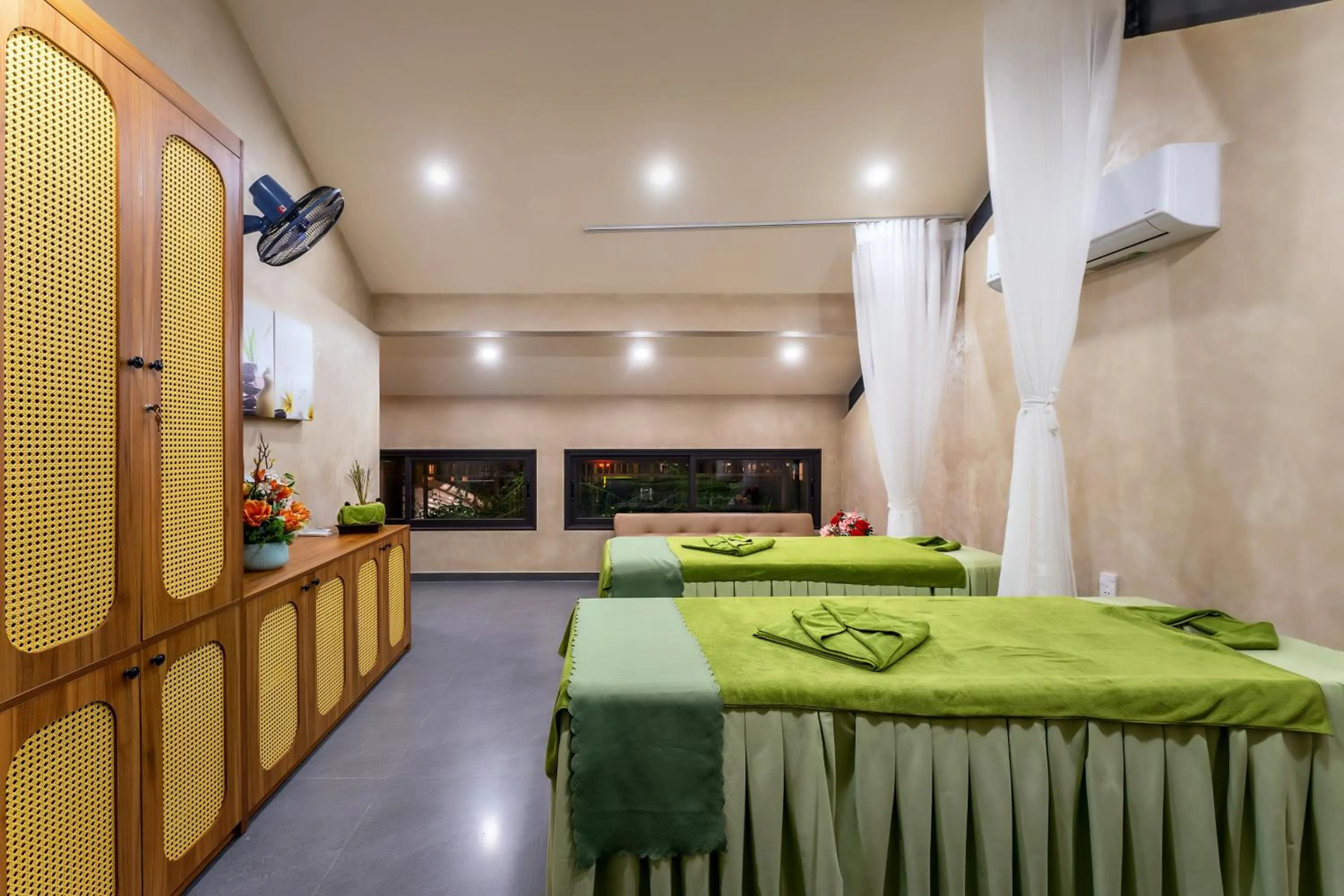 Spa and wellness centre/facilities, Bed in The Linh Seaside Villa Hoi An