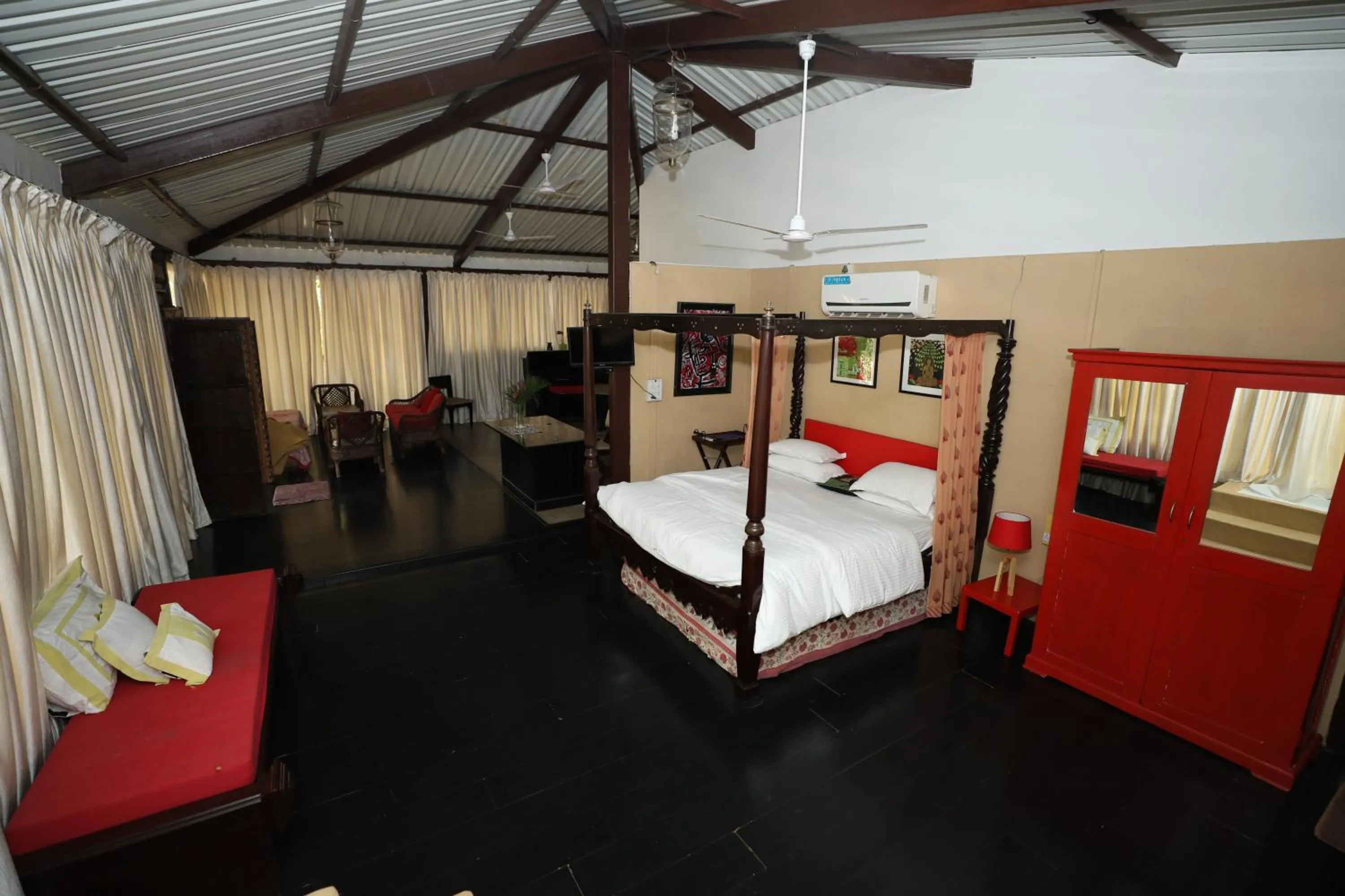 Bed in Aranya Phansad Resort