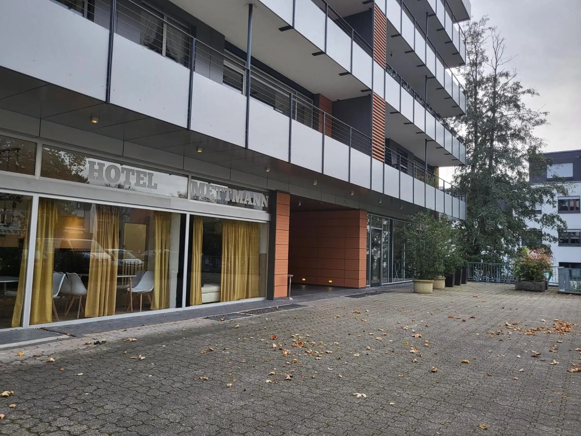 Property building in Hotel Mettmann