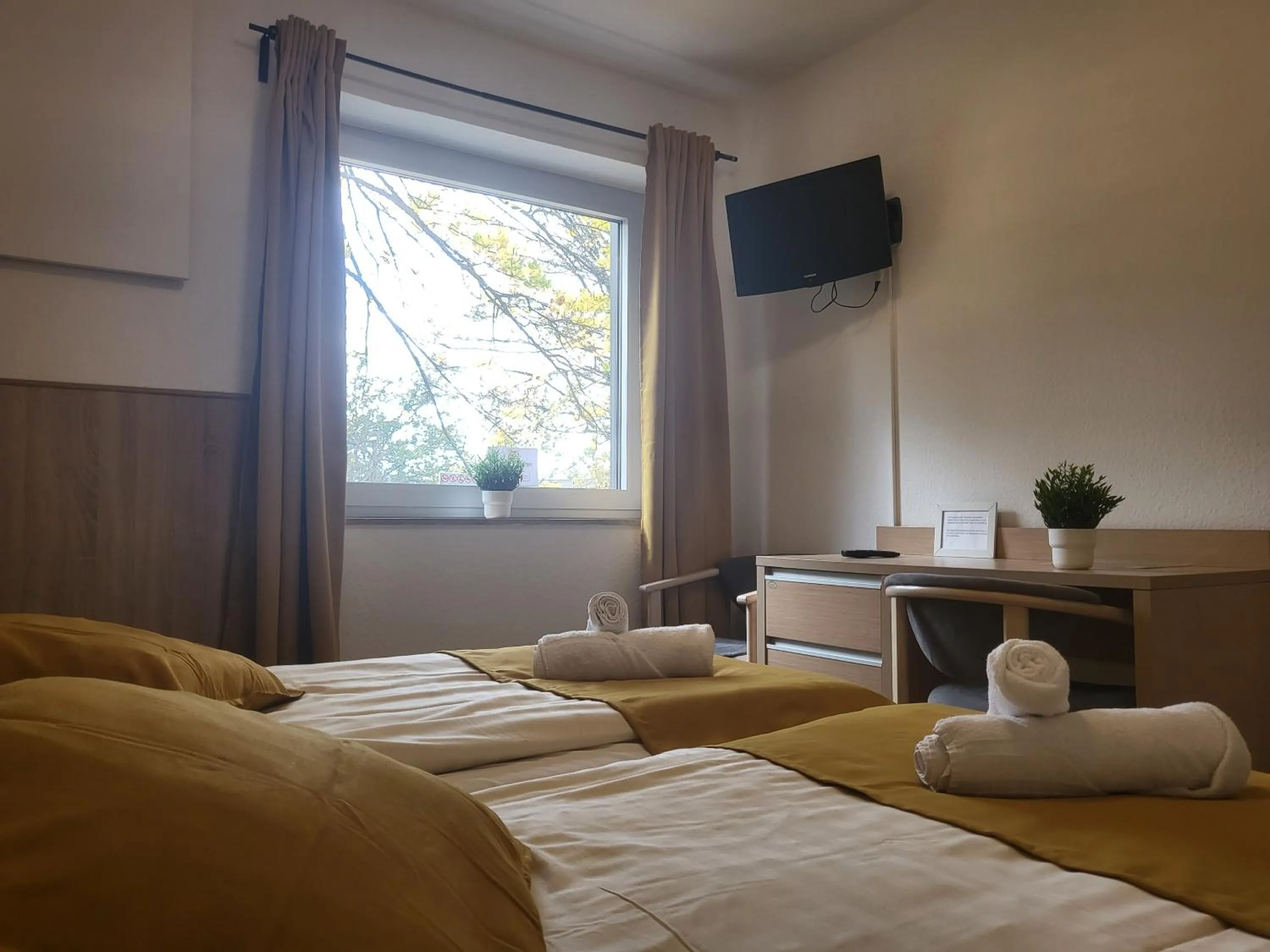 Bed in Hotel Mettmann