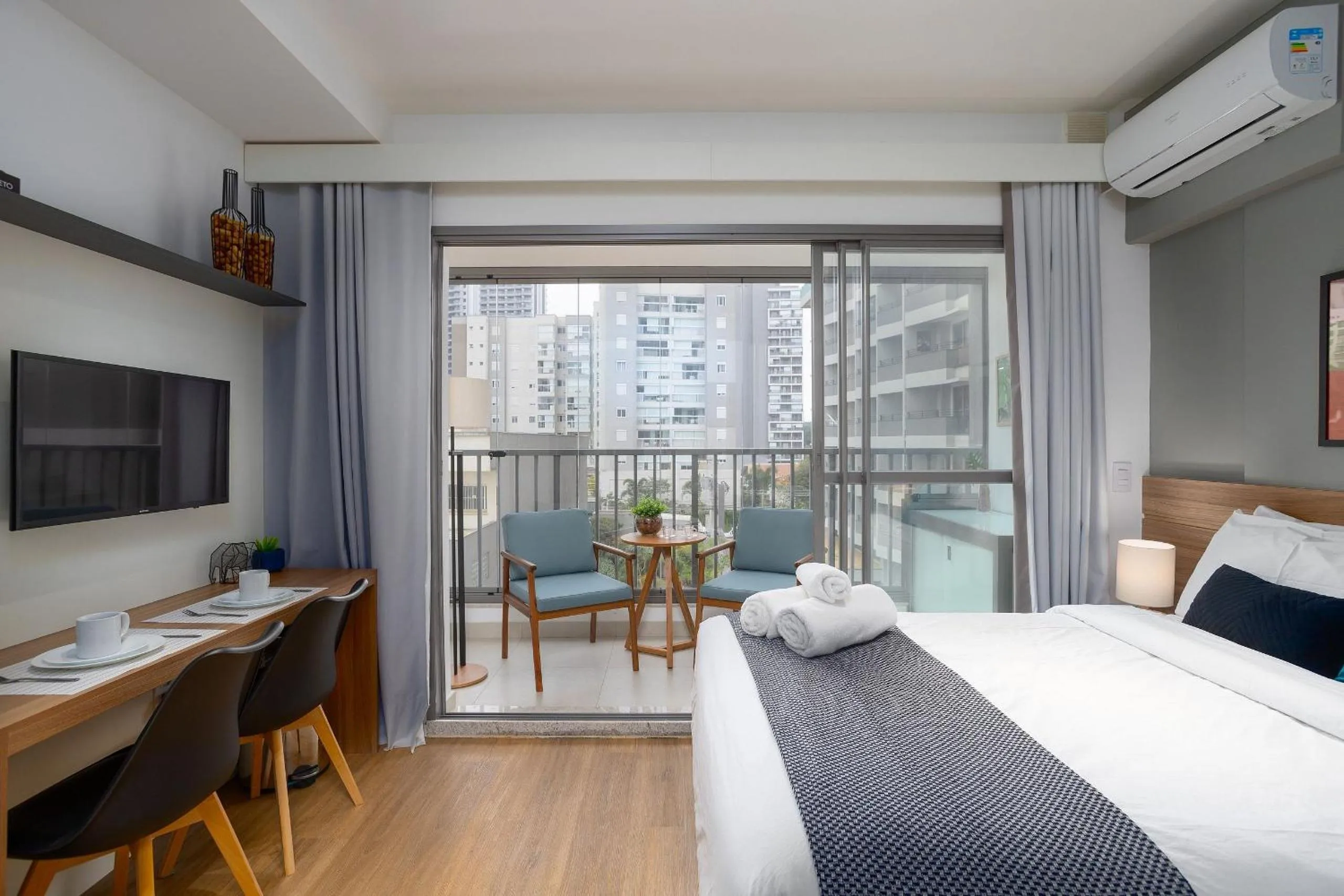 Bedroom, Bed in Atmosfera Brooklin