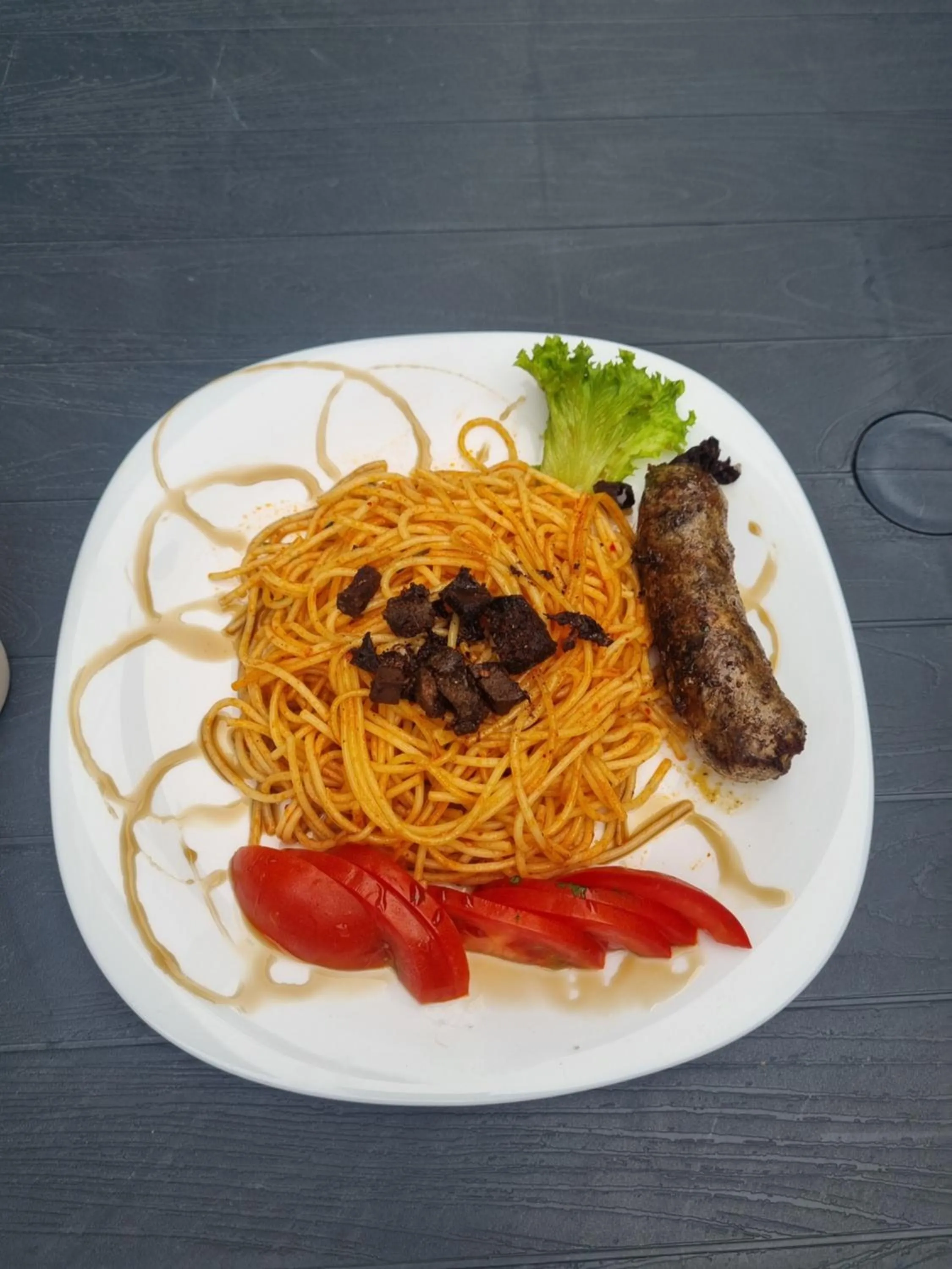 Food and drinks in MAHALI HOTEL