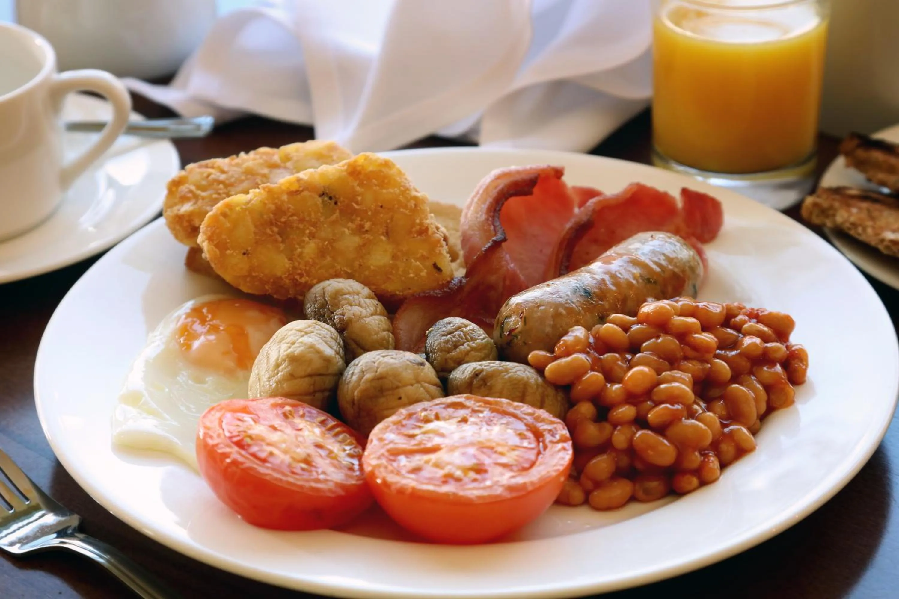 Food and drinks in Knights Hill Hotel & Spa