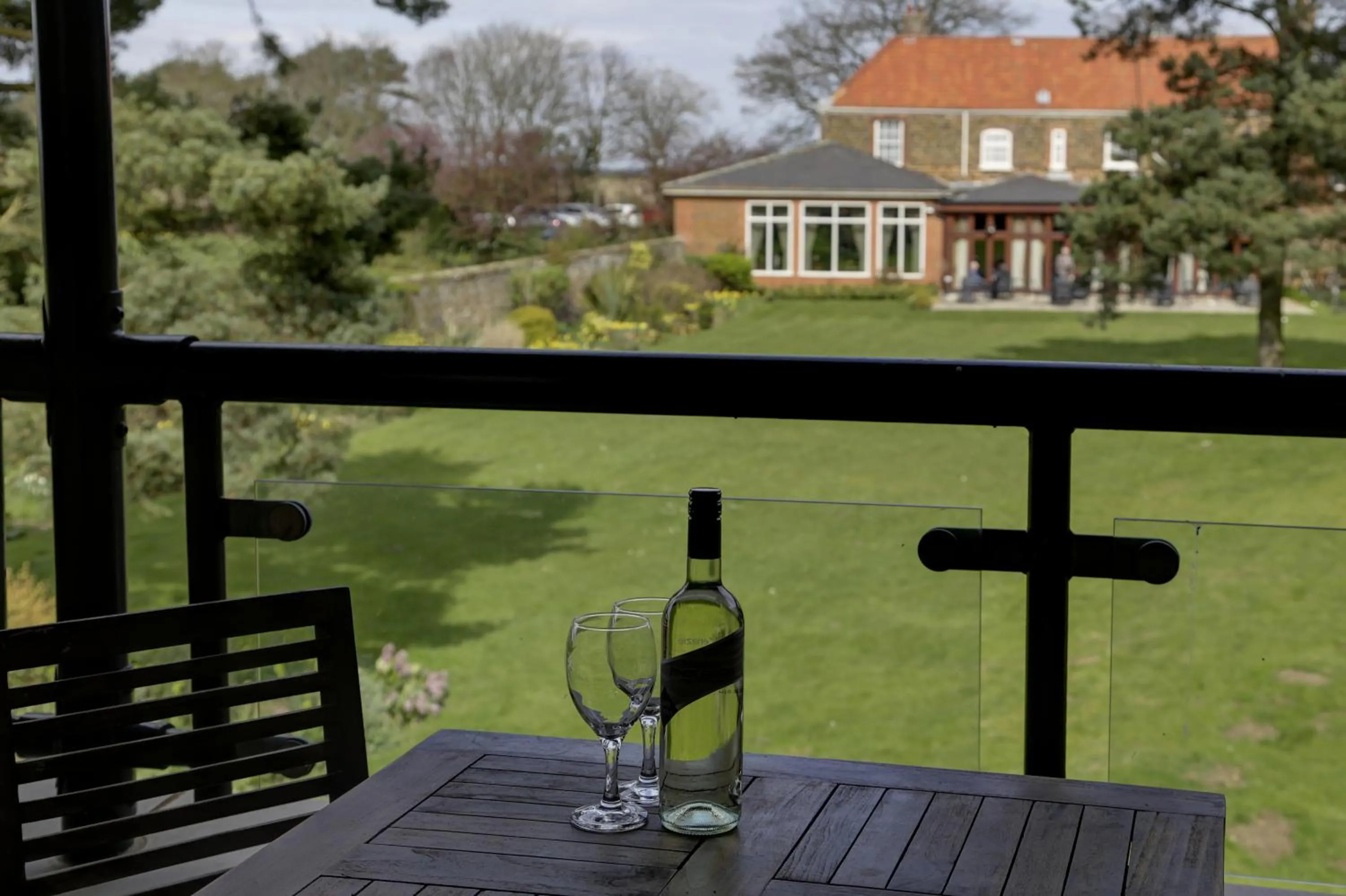 Bed in Knights Hill Hotel & Spa