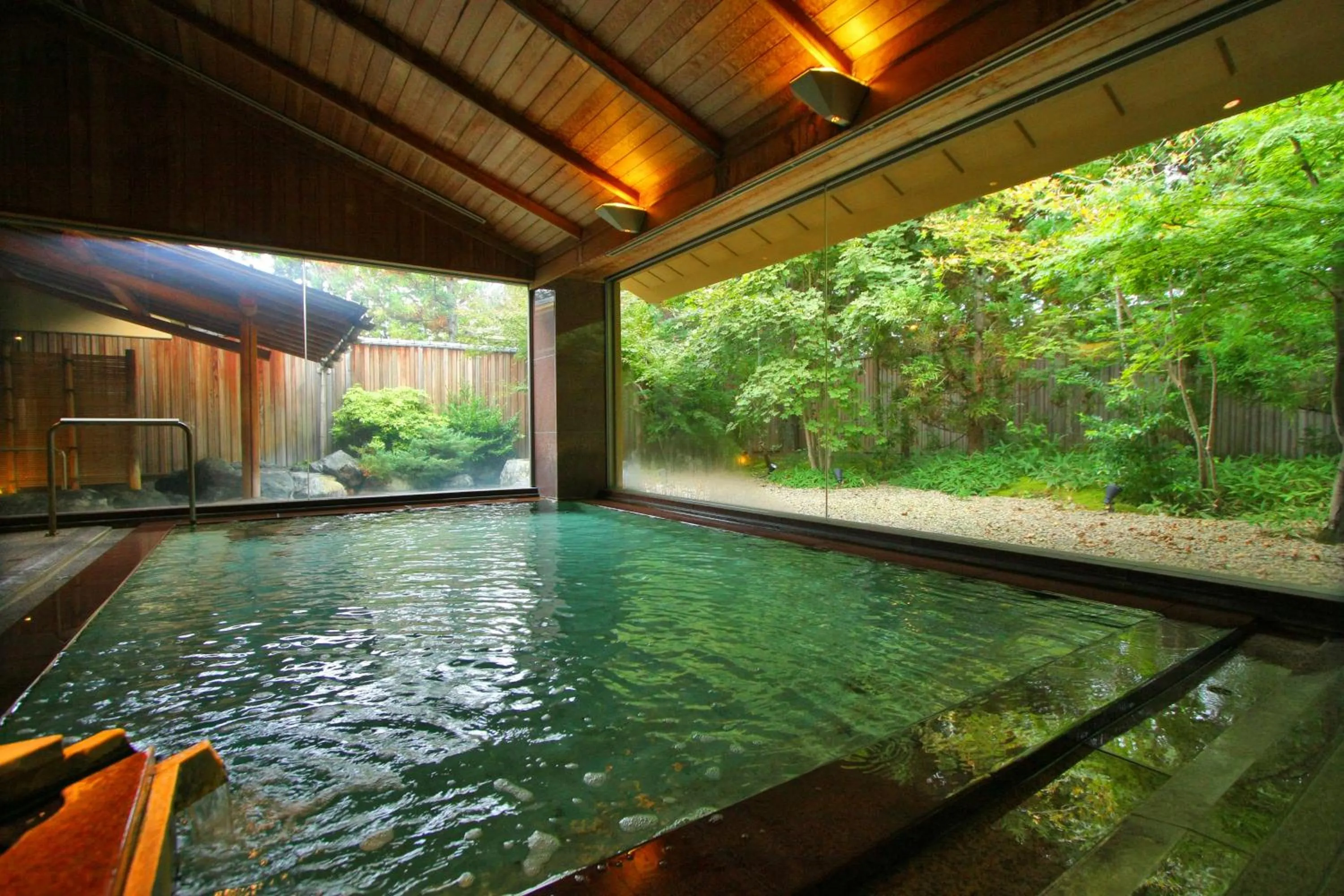 Hot Spring Bath in Saryo Souen