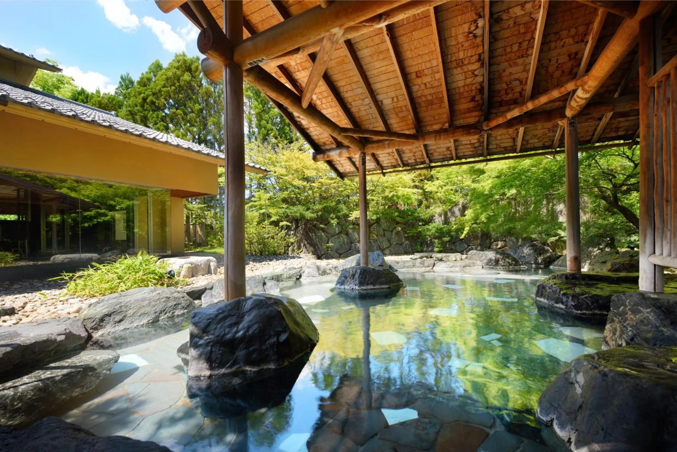Hot Spring Bath in Saryo Souen