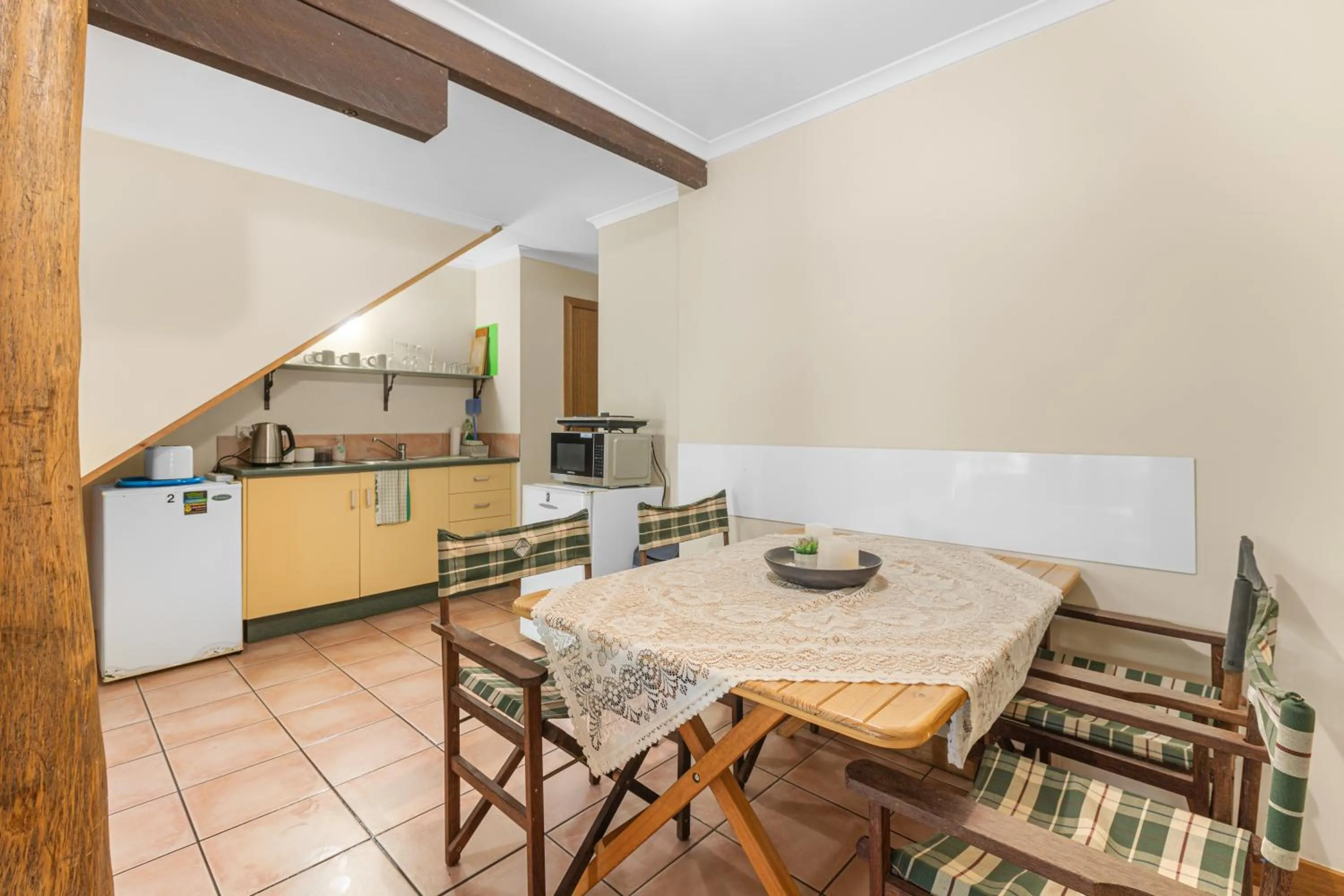 Kitchen or kitchenette in Atherton Blue Gum