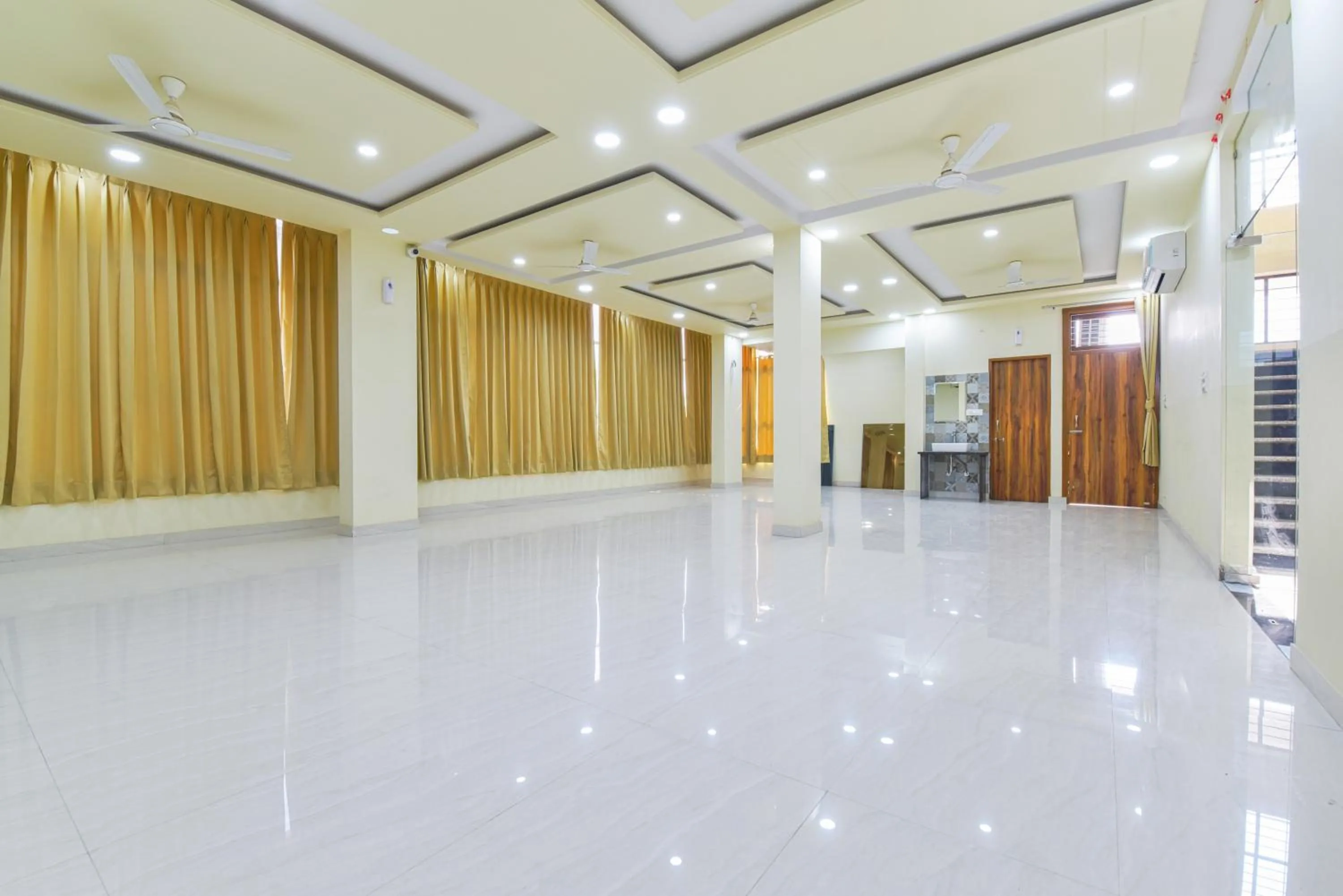 Banquet/Function facilities in HOMEWOOD SUITES Jaipur
