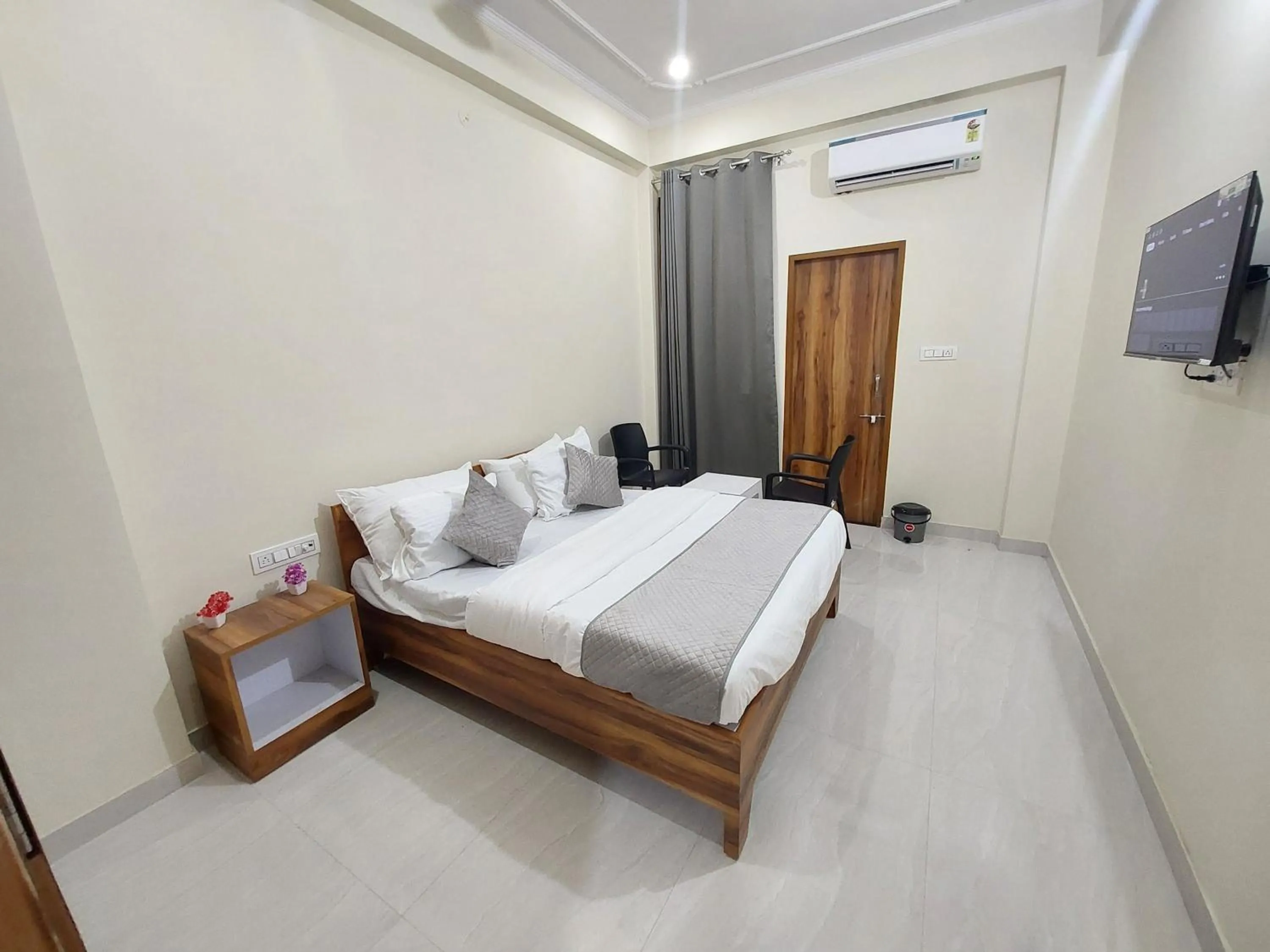 Bed in HOMEWOOD SUITES Jaipur
