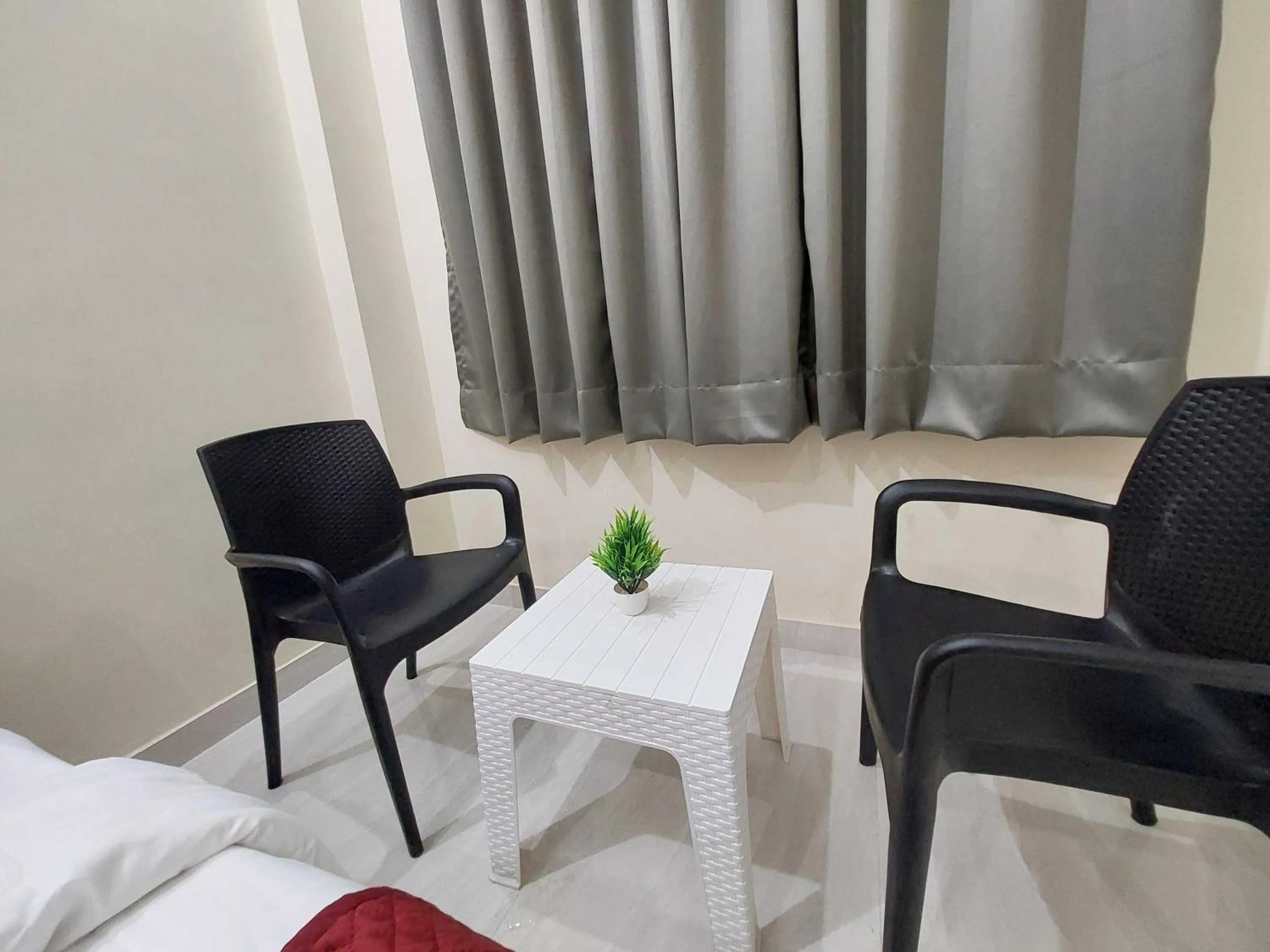 Seating area in HOMEWOOD SUITES Jaipur