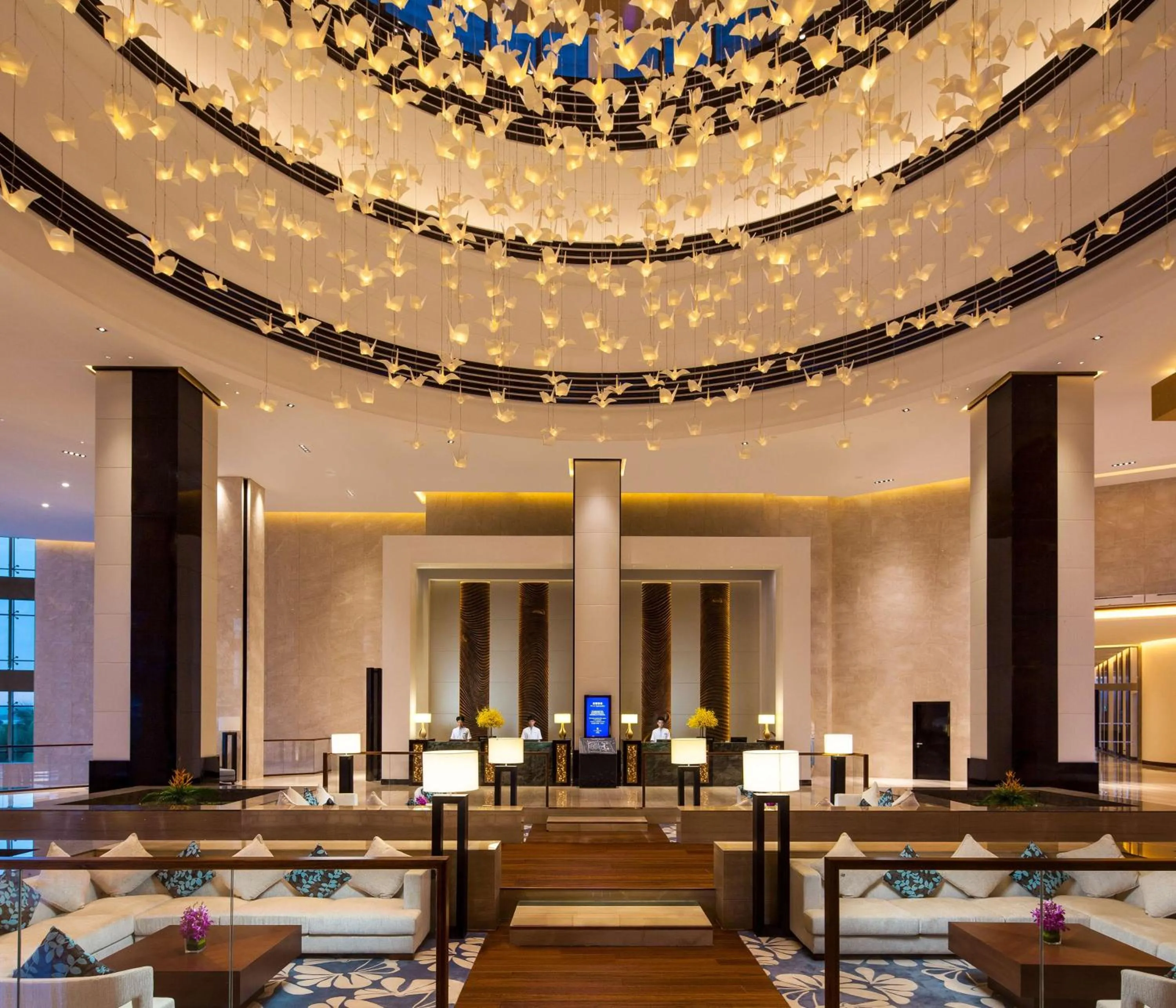 Lobby or reception, Restaurant/Places to Eat in Sanya Yazhou Bay Resort Curio Collection by Hilton