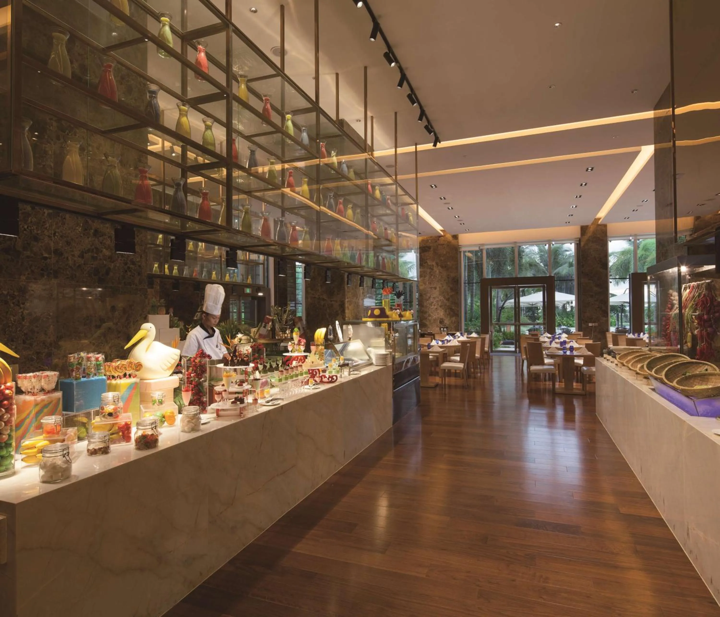 Restaurant/Places to Eat in Sanya Yazhou Bay Resort Curio Collection by Hilton