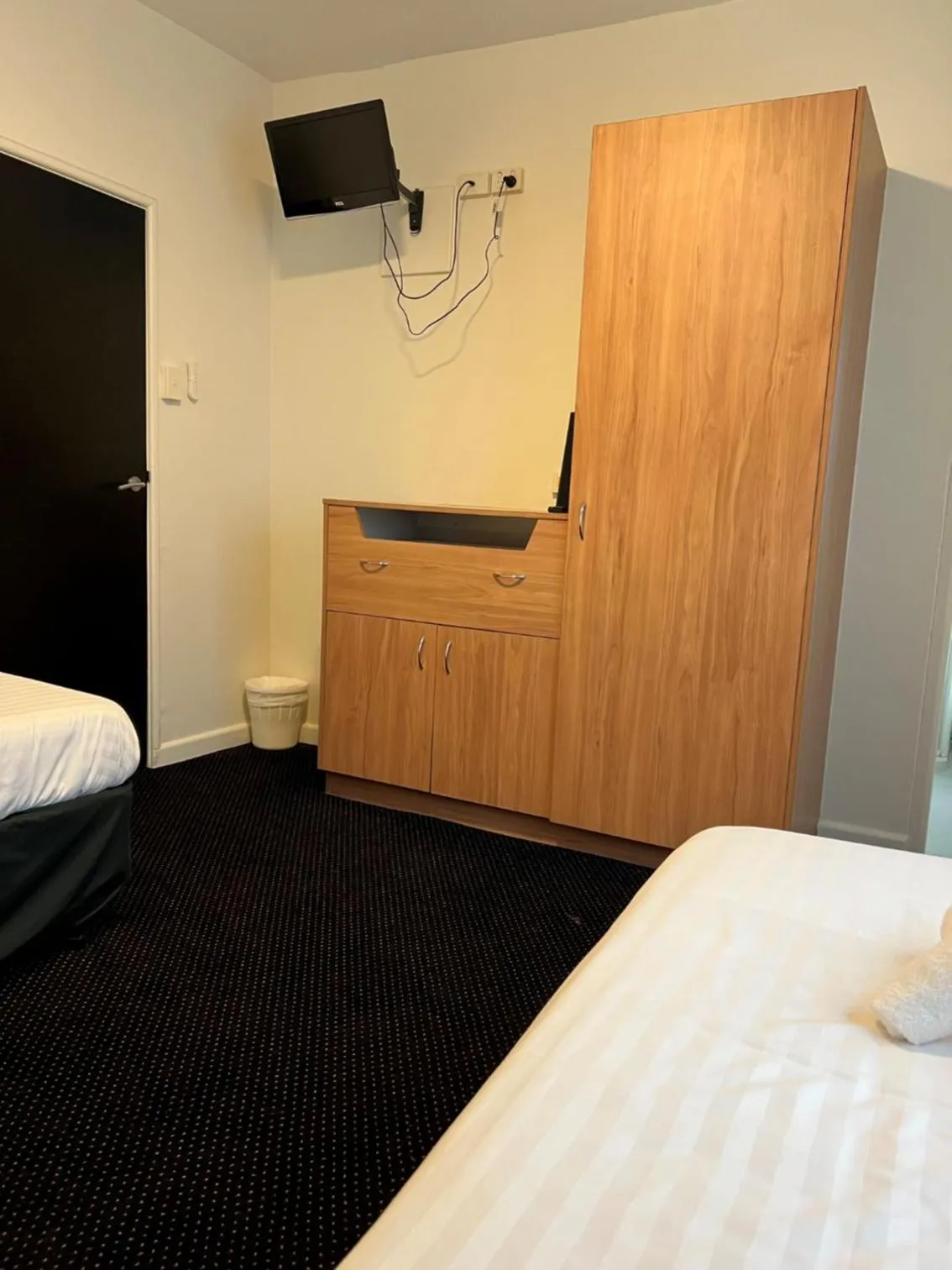 Photo of the whole room, Bed in Star Bar Cafe & Hotel