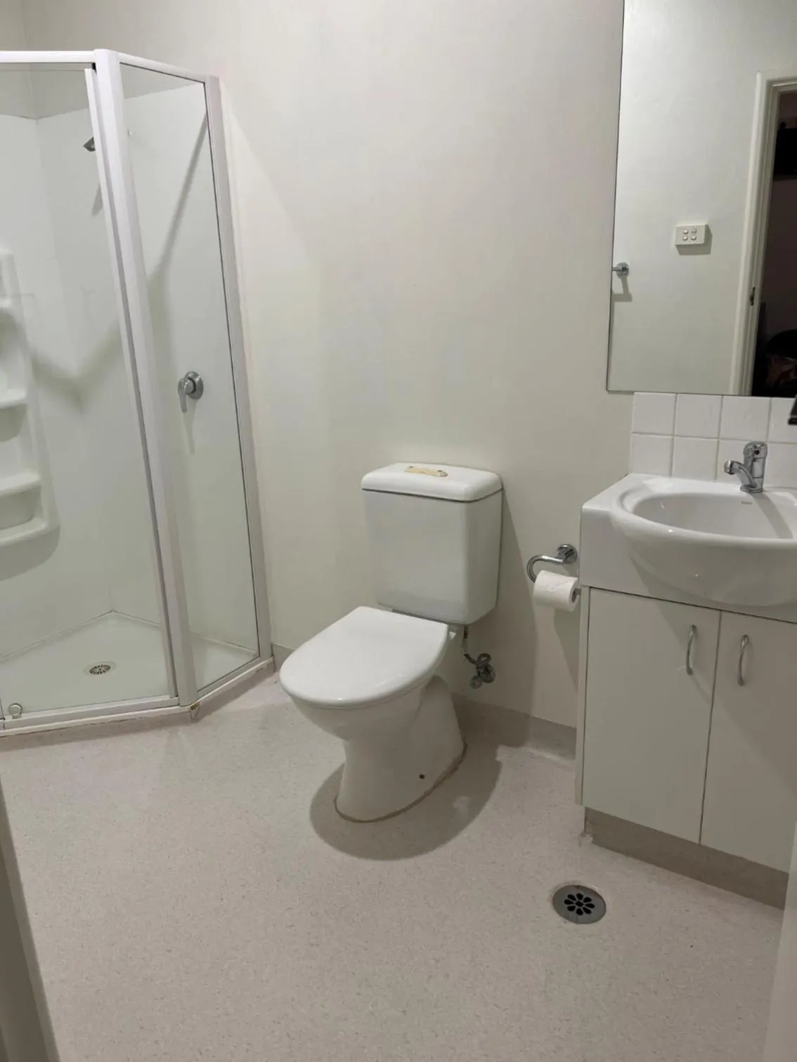 Bathroom in Star Bar Cafe & Hotel