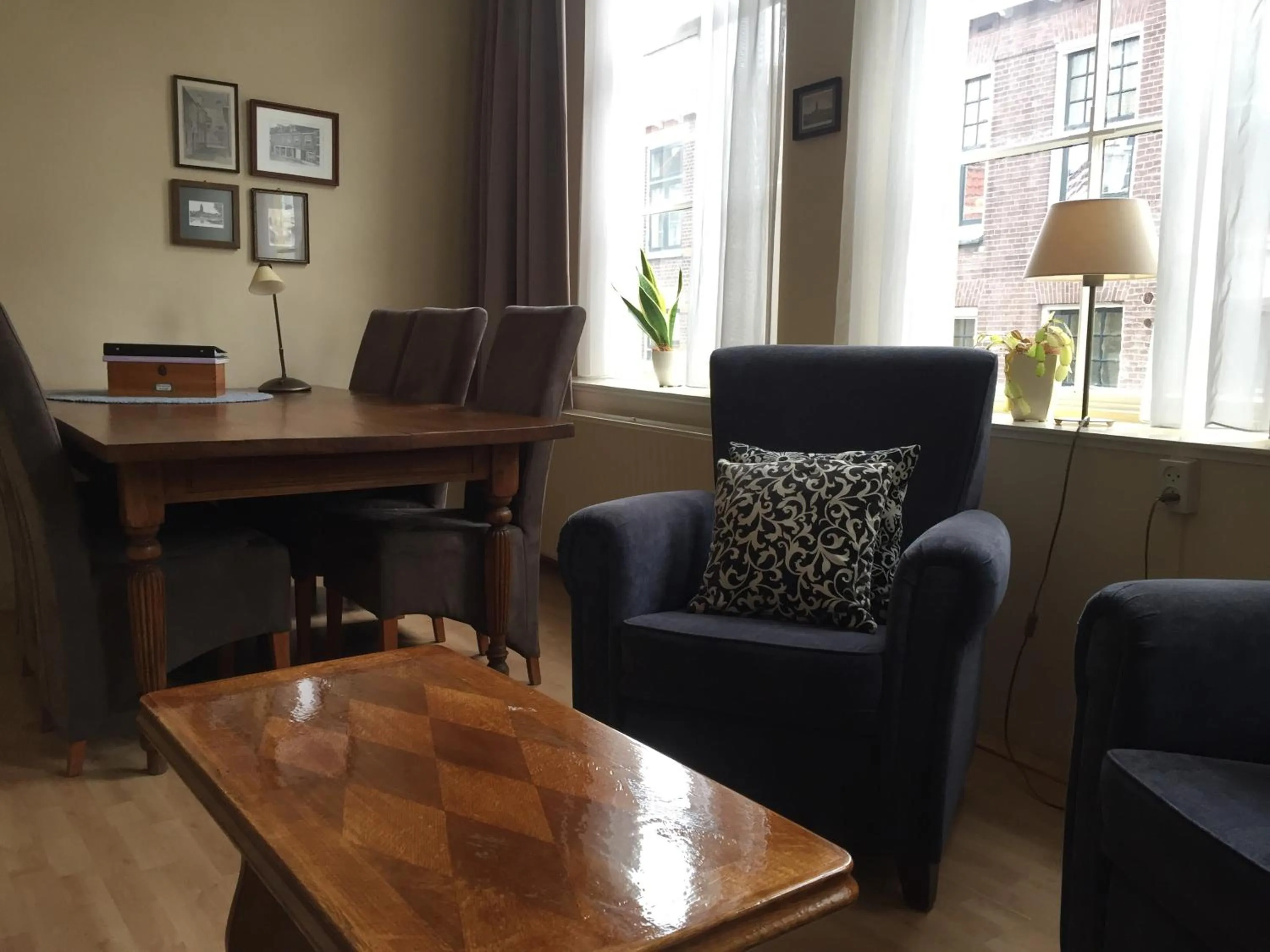 Dining area in Hanzestadslogement "De Leeuw", logies in het centrum van Deventer