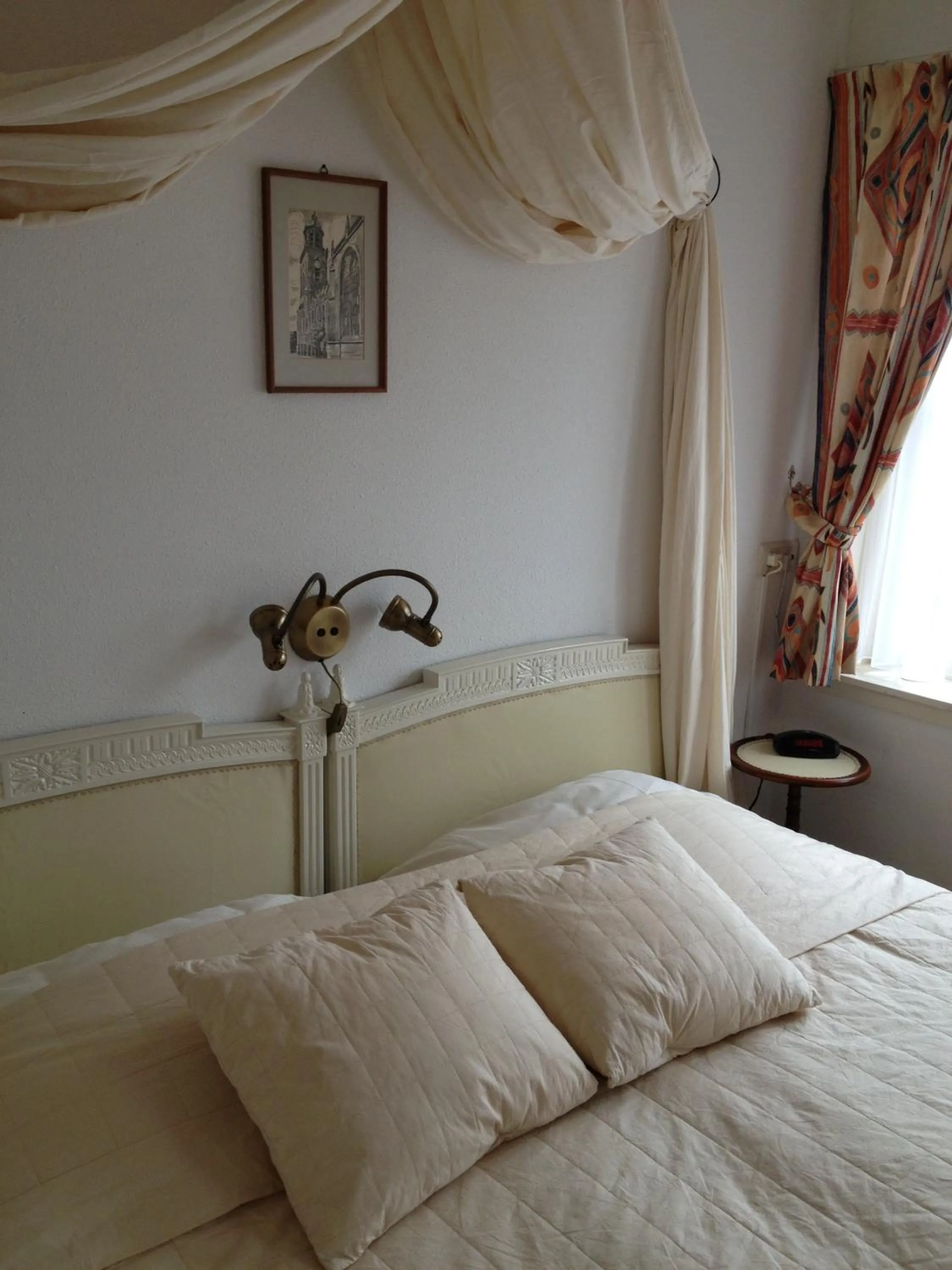 Bed in Hanzestadslogement "De Leeuw", logies in het centrum van Deventer