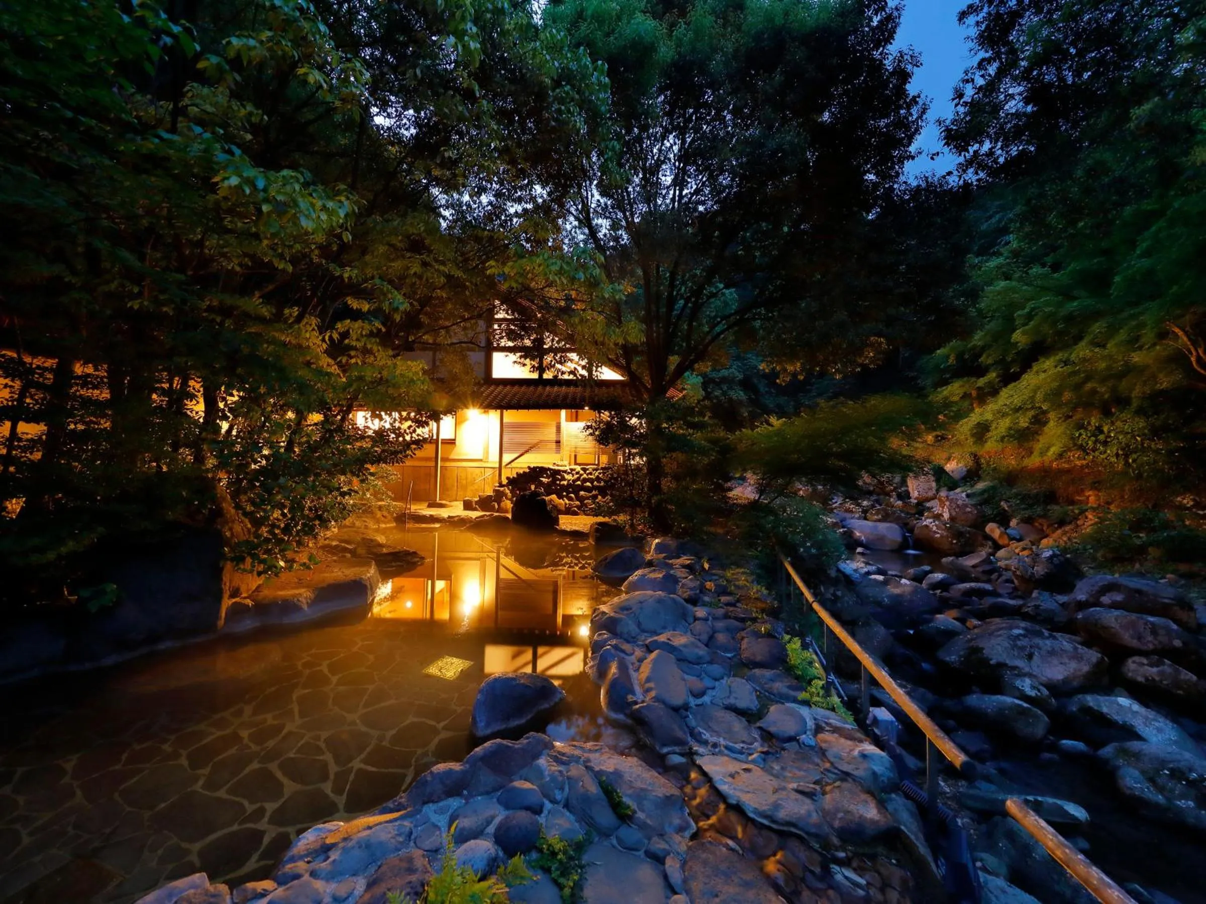 Hot Spring Bath in Taishoya