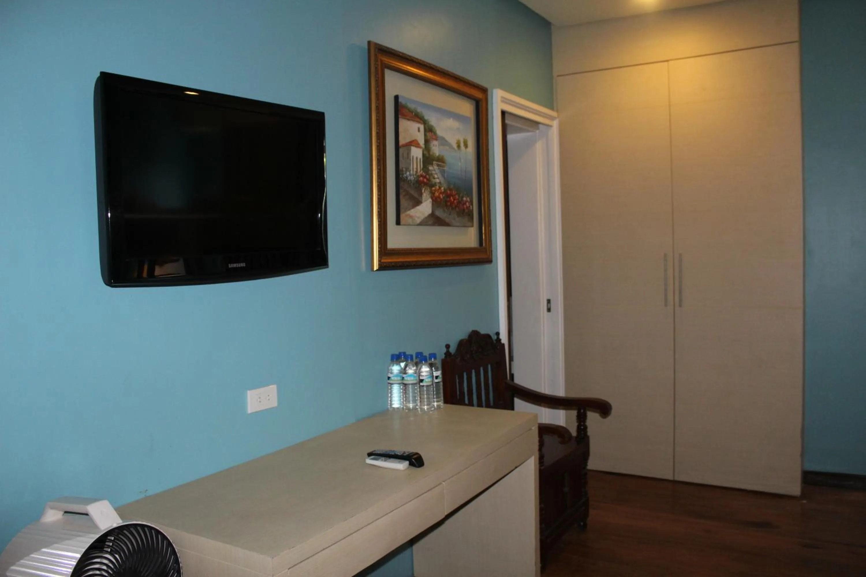 TV and multimedia in Ciudad Fernandina Hotel