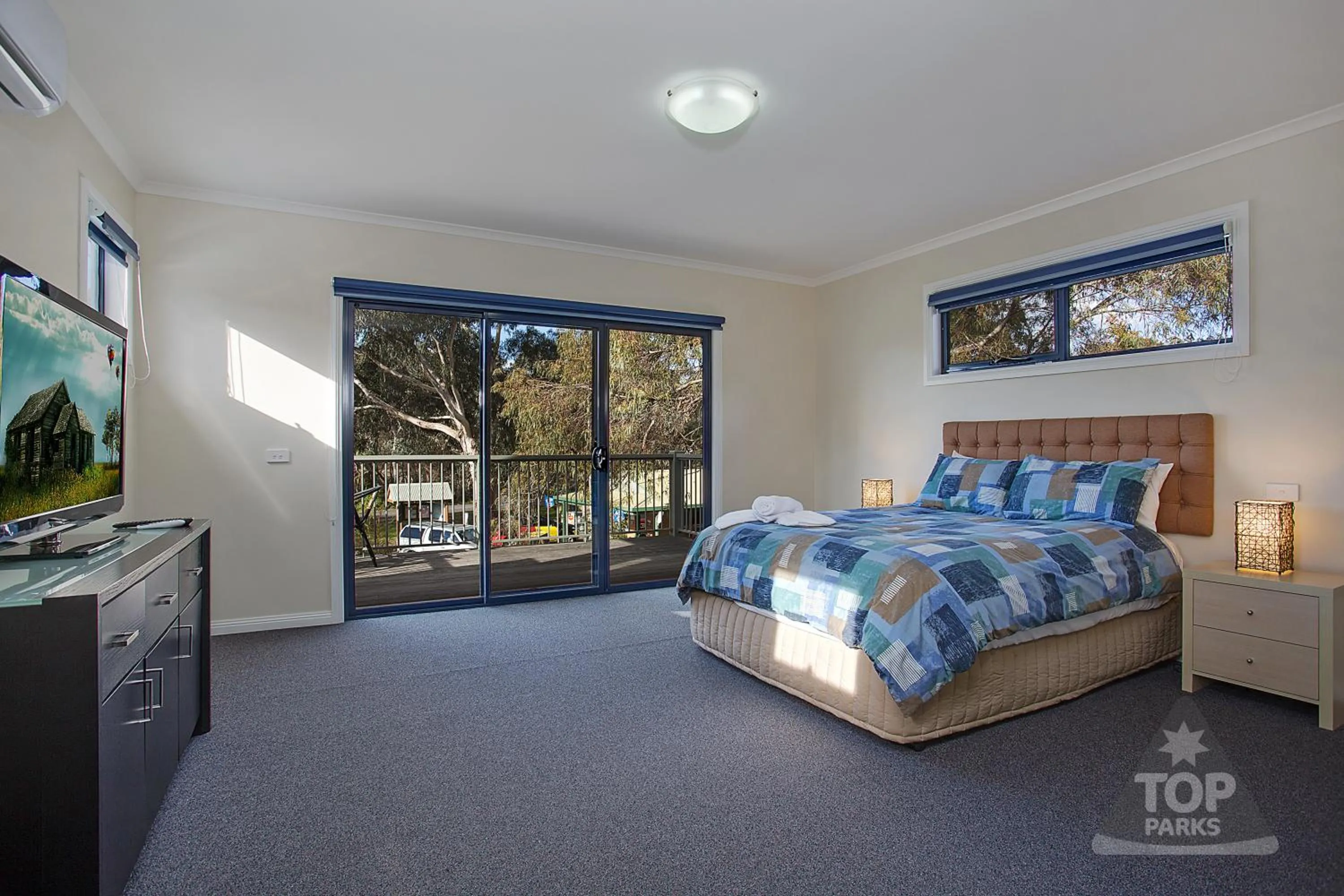 Bedroom, Bed in Lake Fyans Holiday Park