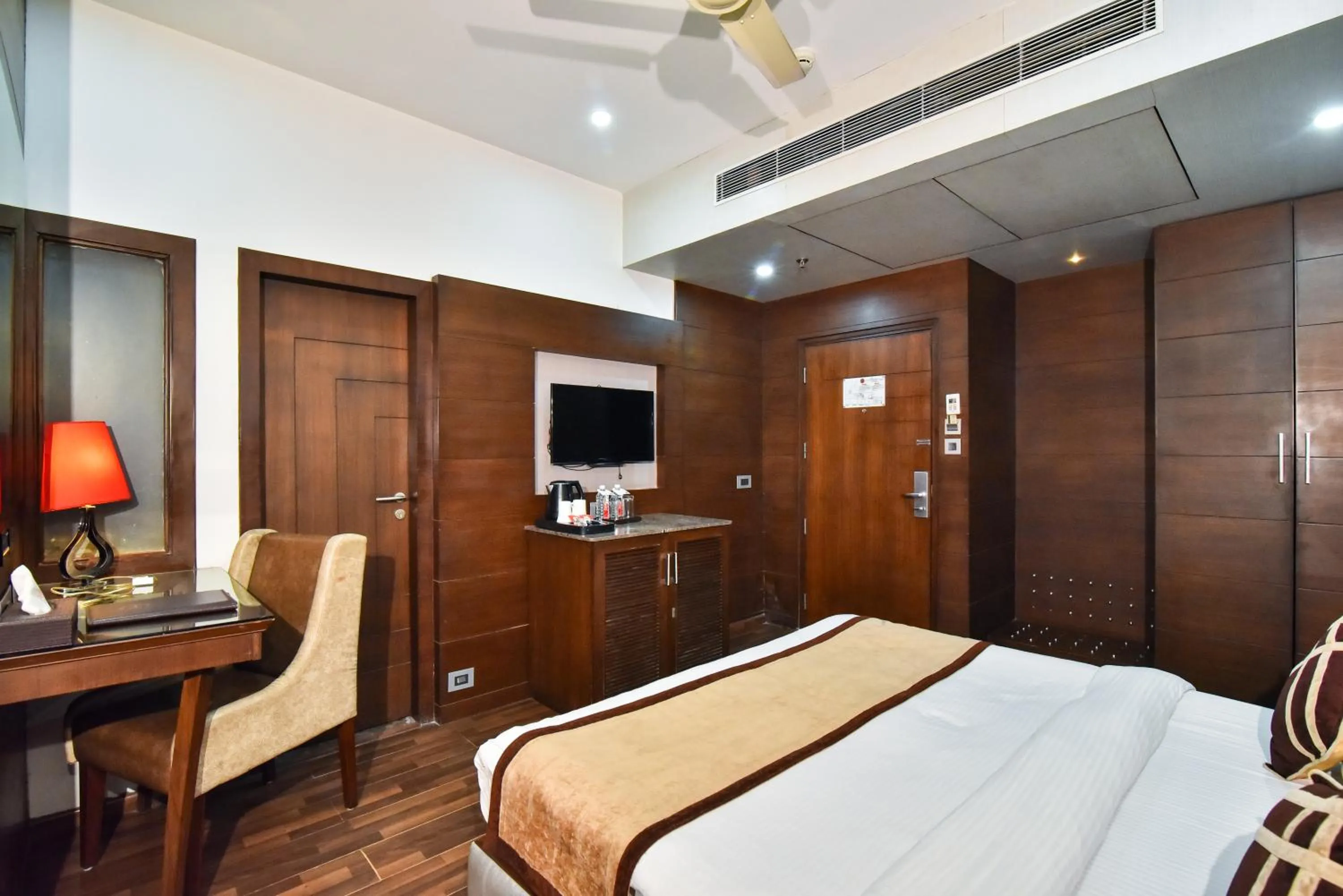 Photo of the whole room, Bed in Hotel Sawera Grand Near Golden Temple