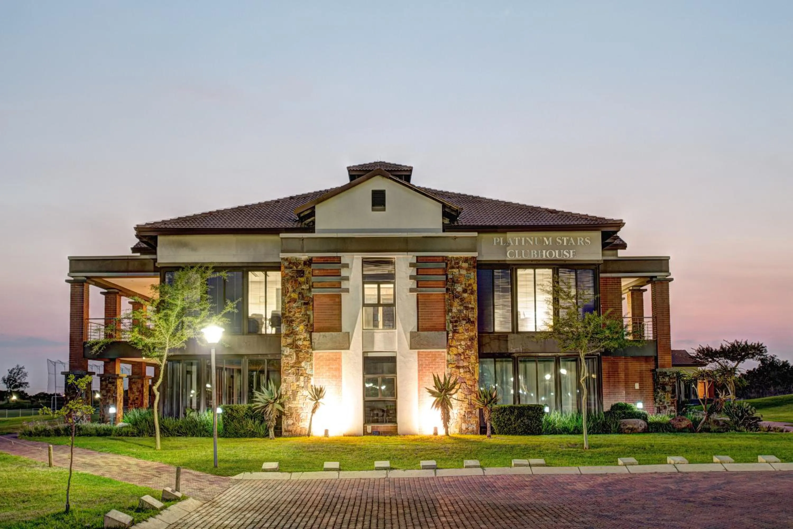 Facade/entrance in Royal Marang Hotel
