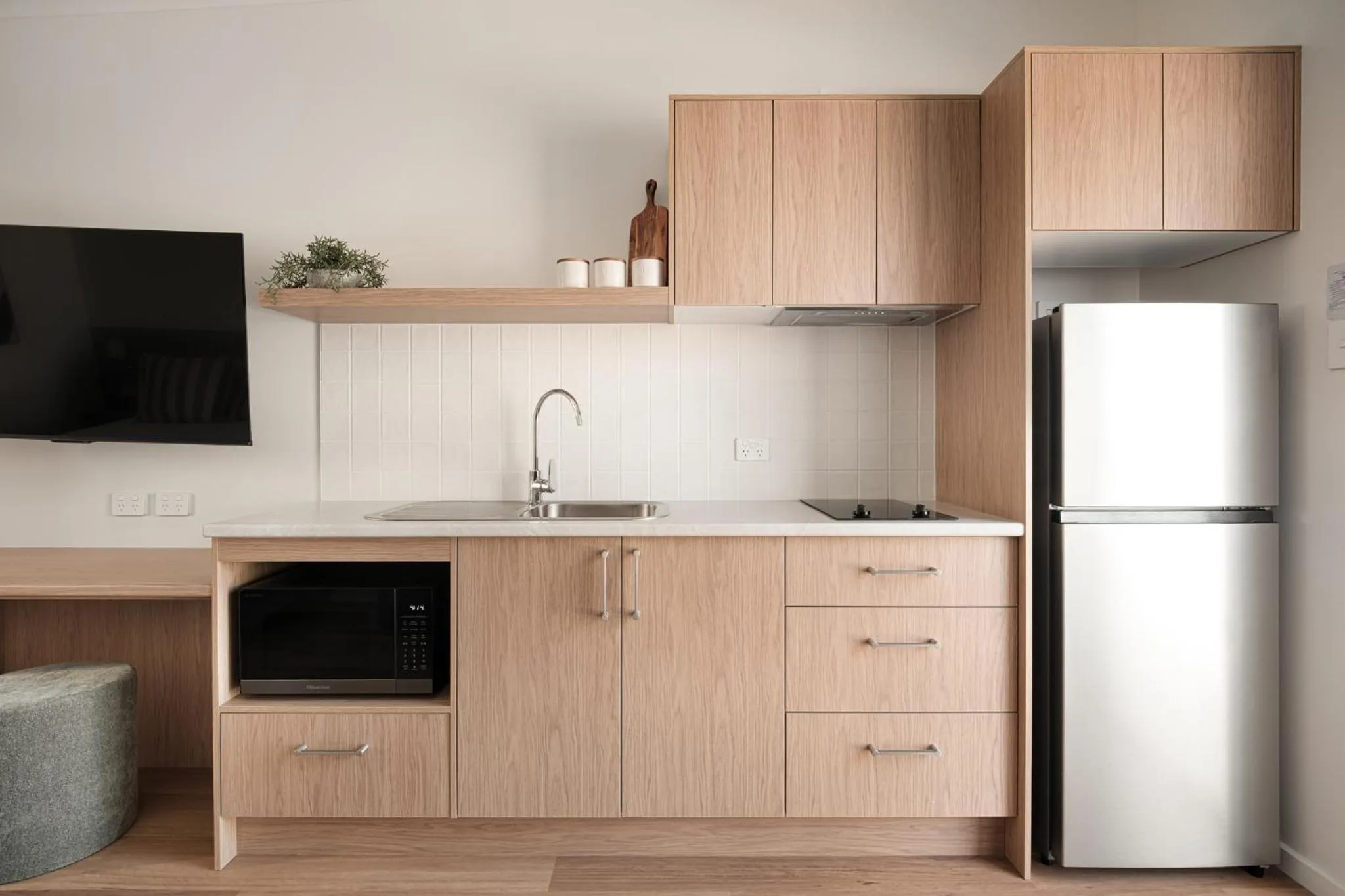 Kitchen or kitchenette in Catalina Motel Lake Macquarie