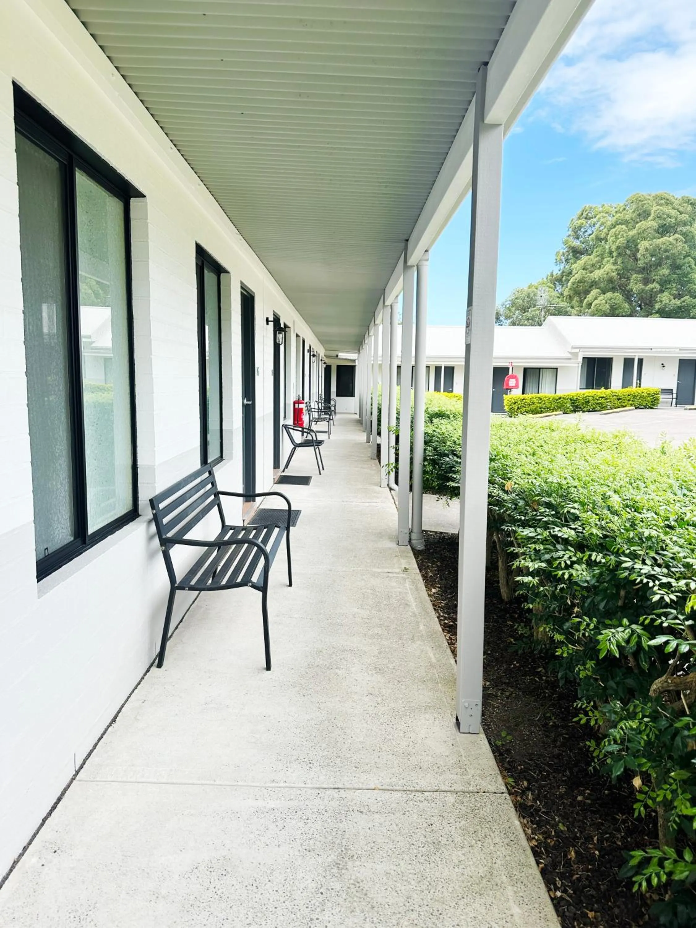 Property building in Catalina Motel Lake Macquarie