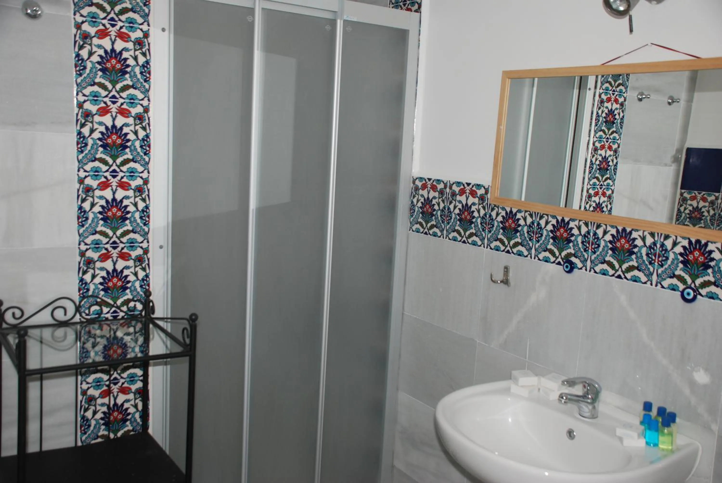 Bathroom in Foca Antik Otel