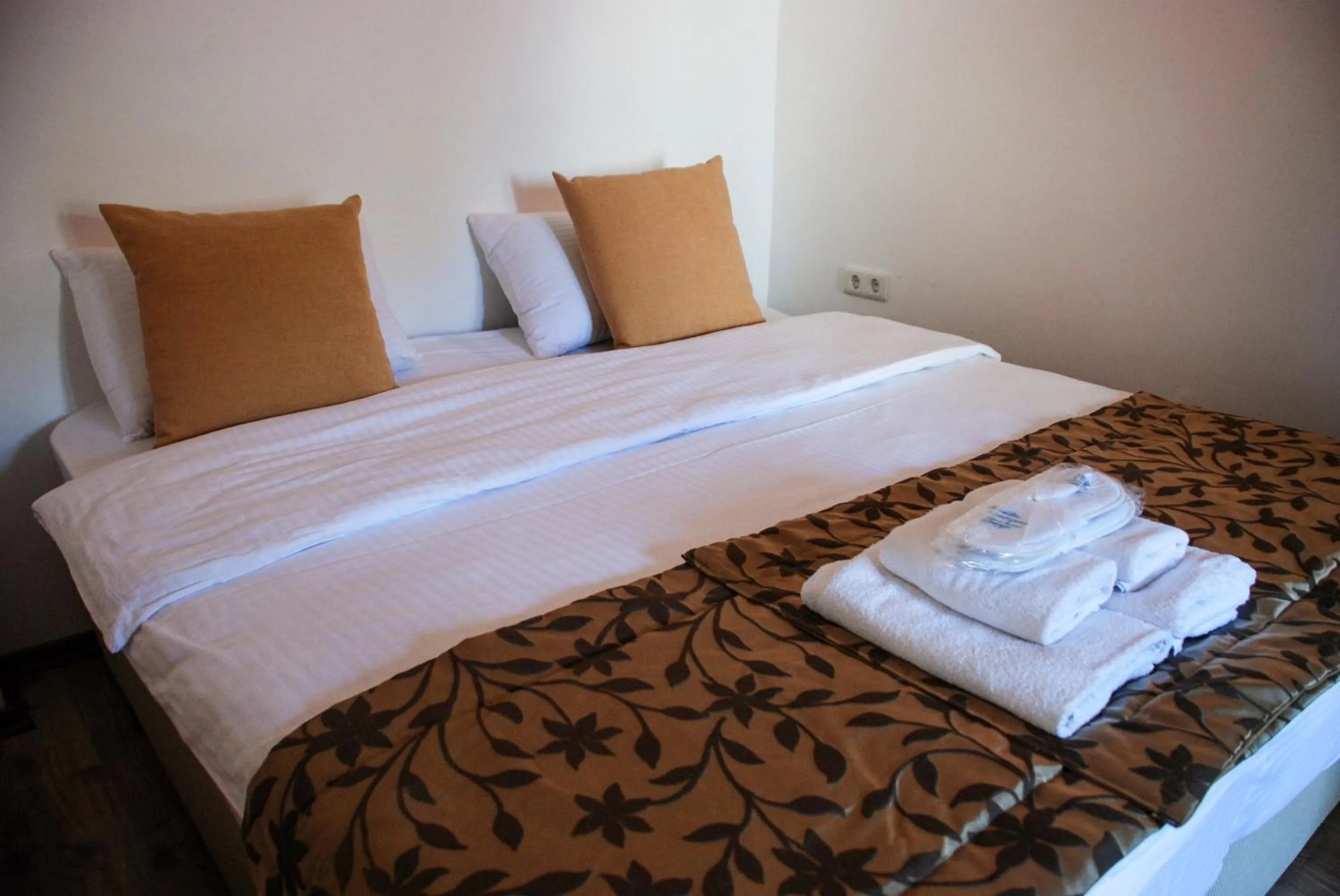 Bedroom, Bed in Foca Antik Otel