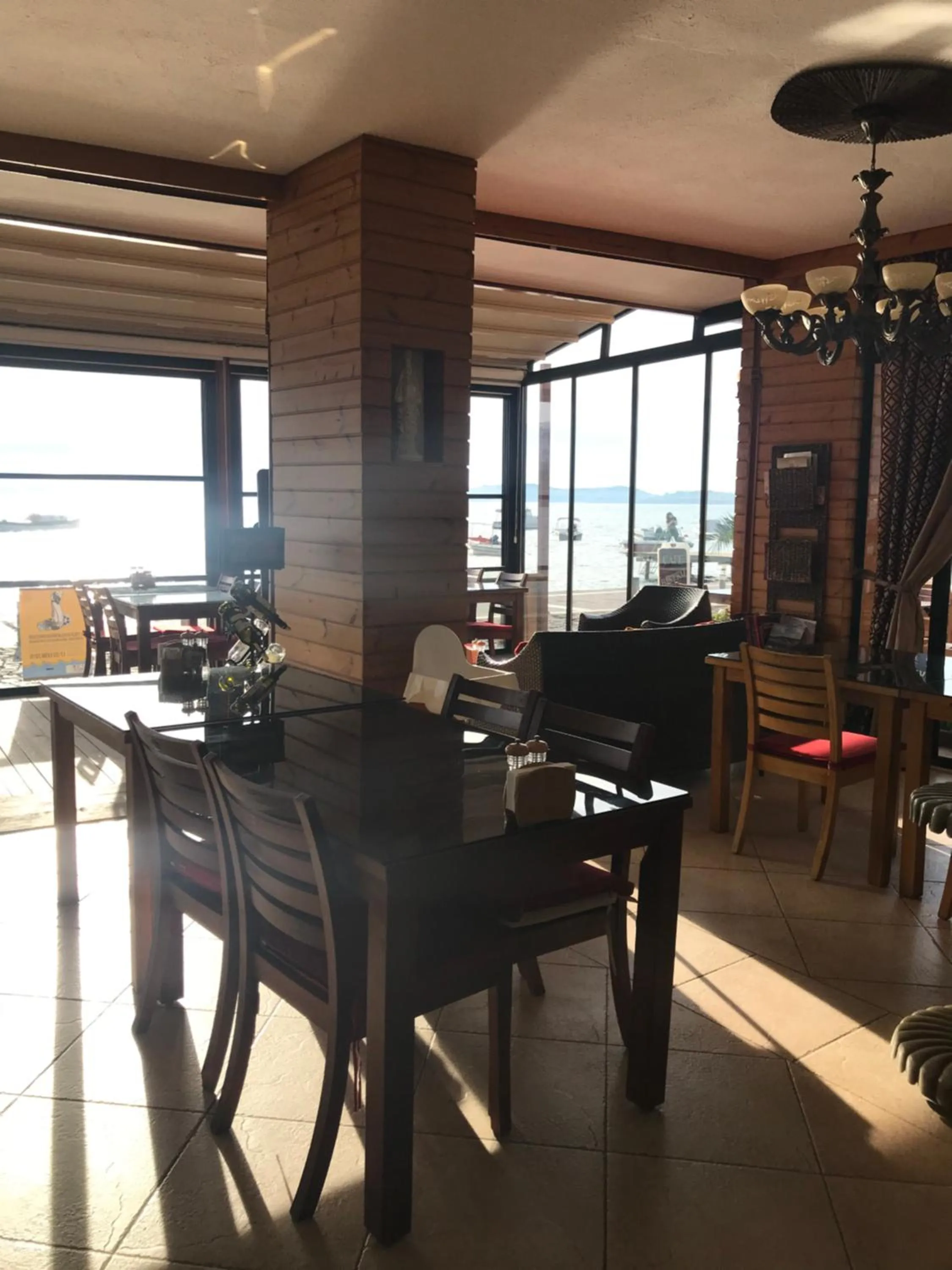 Restaurant/places to eat in Foca Antik Otel