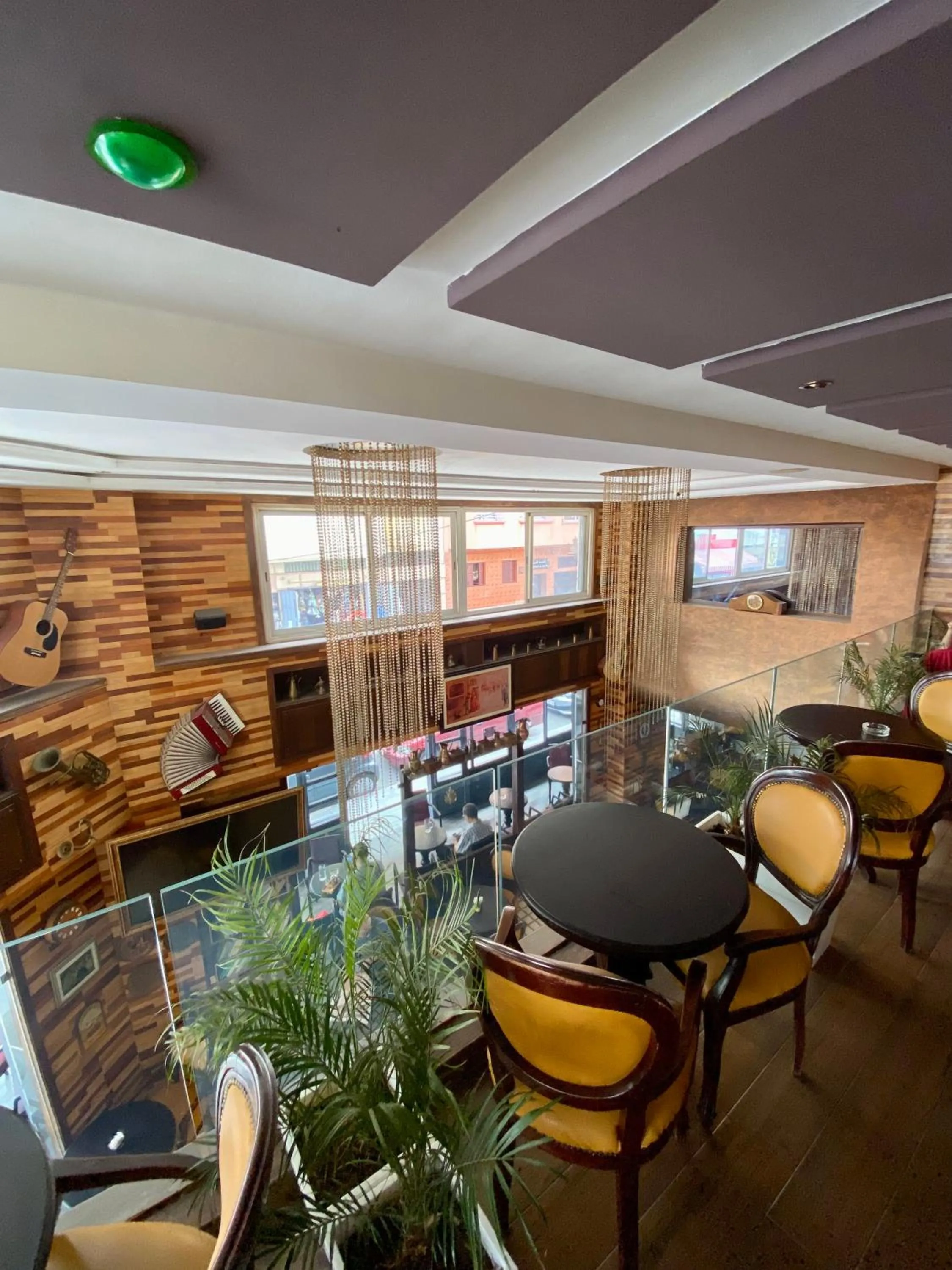 Restaurant/places to eat in Appart Hôtel Oleandro