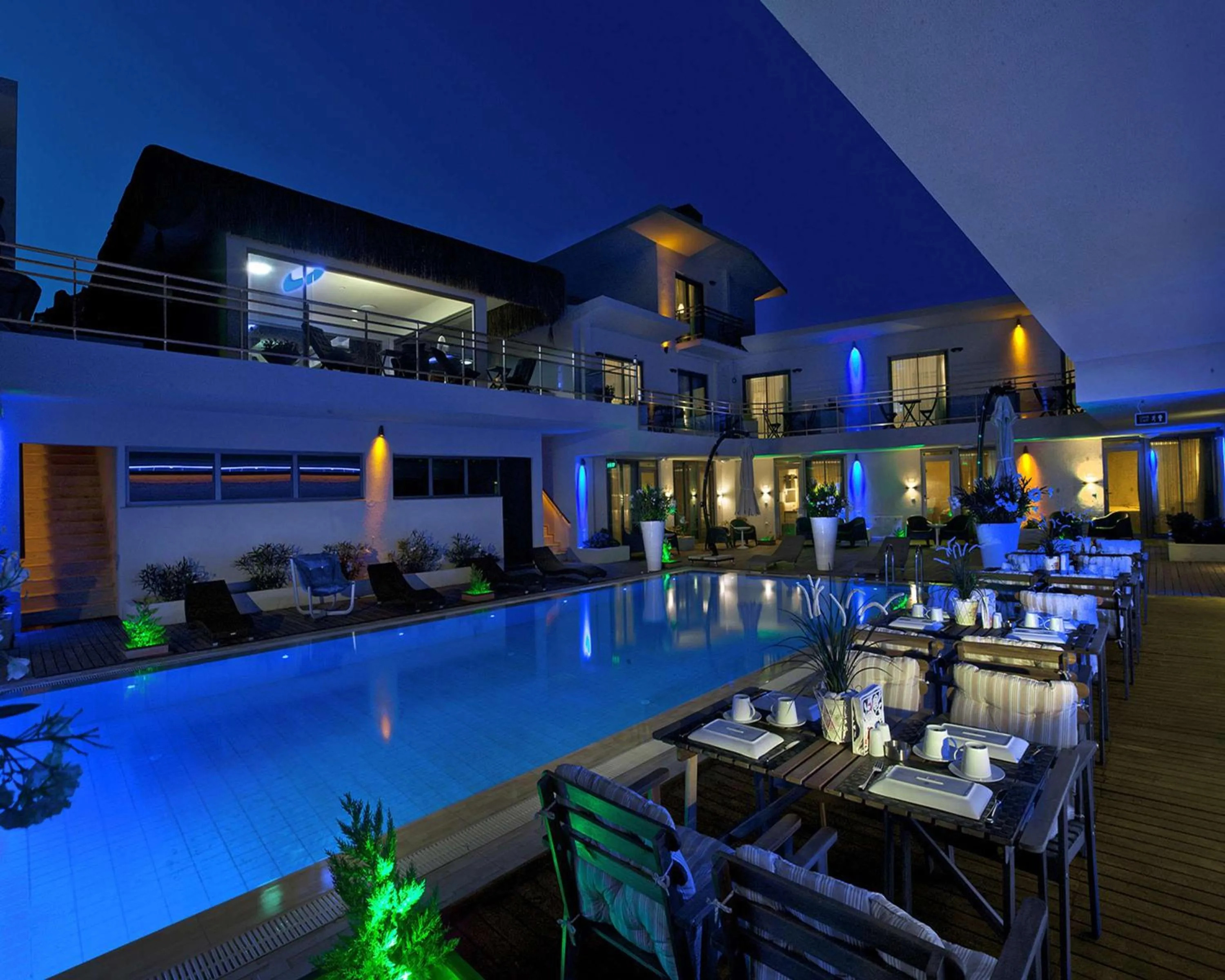 Lounge or bar in The D Hotel Çeşme Resort