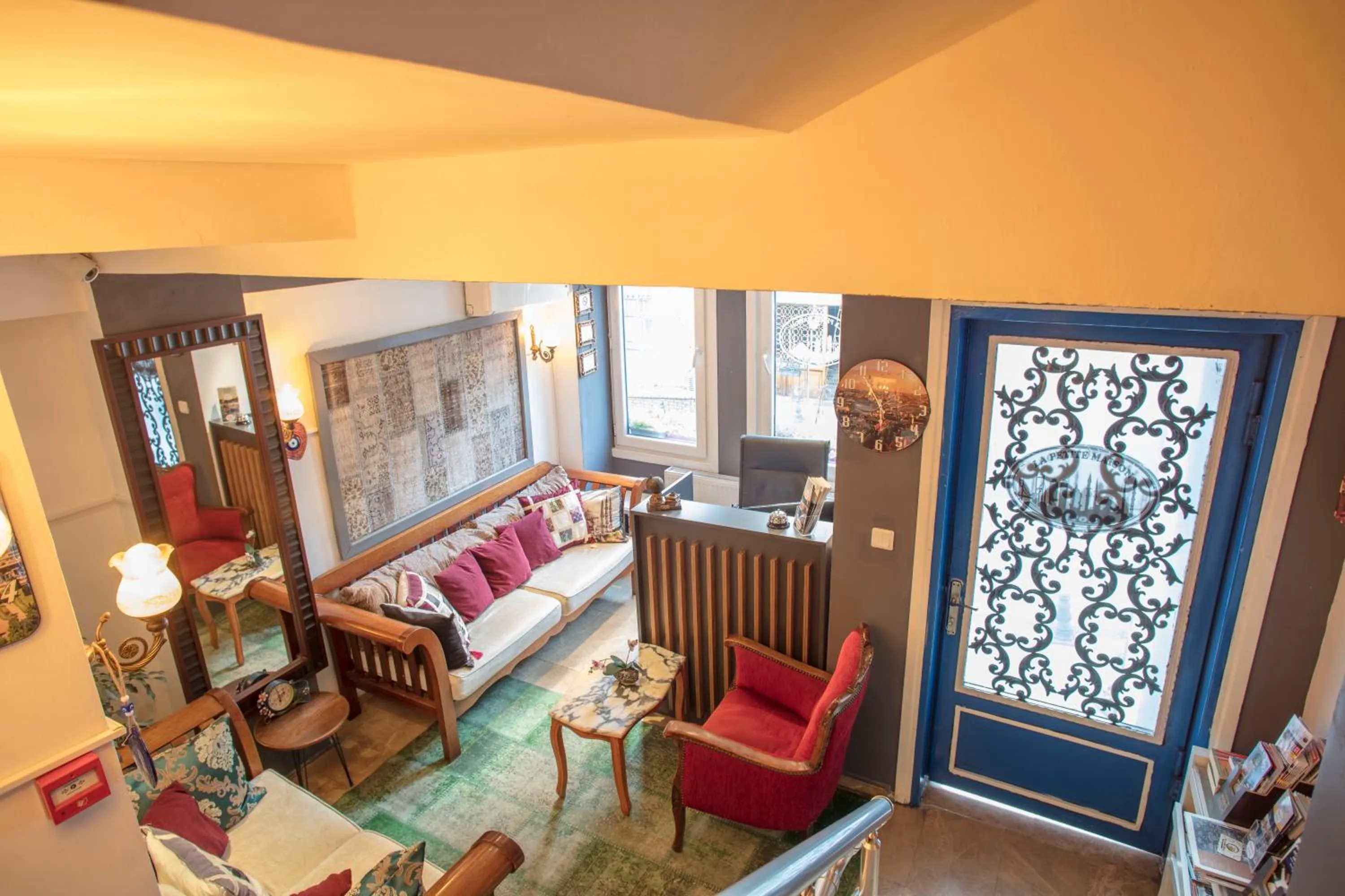 Lobby or reception in La Petite Maison Hotel