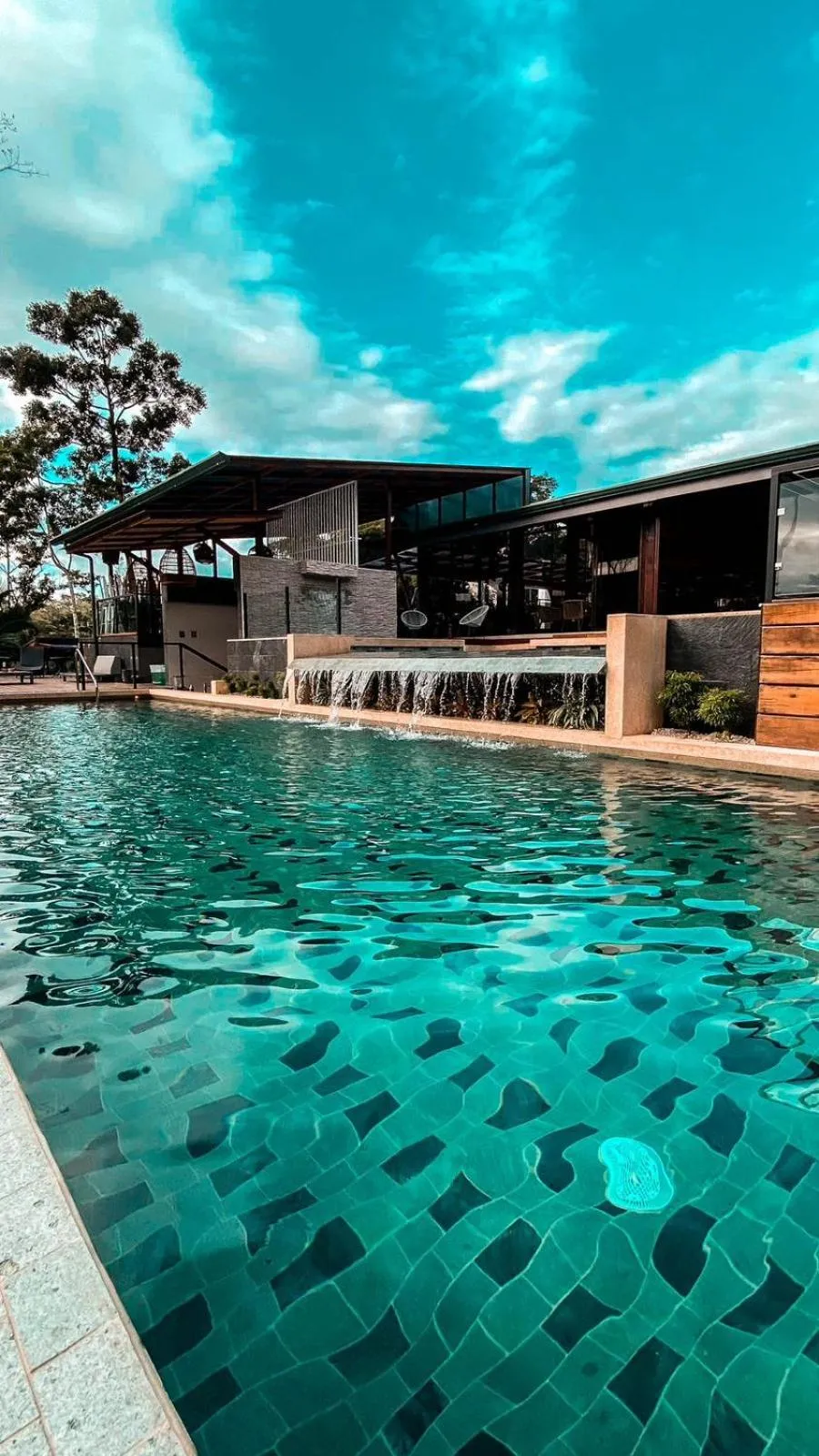 Swimming pool in Palo Alto Glamping Hotel