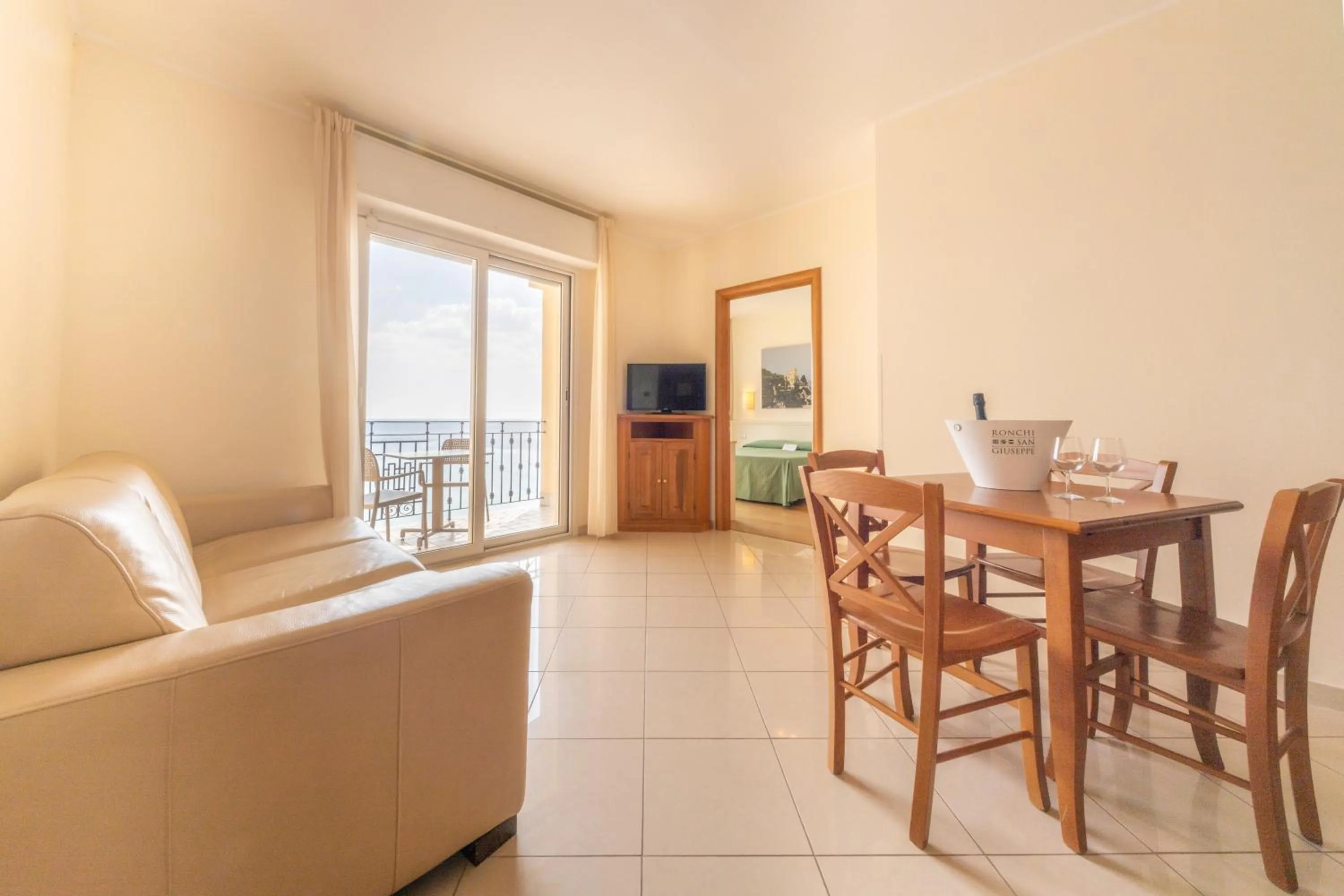 Living room in Lido Resort