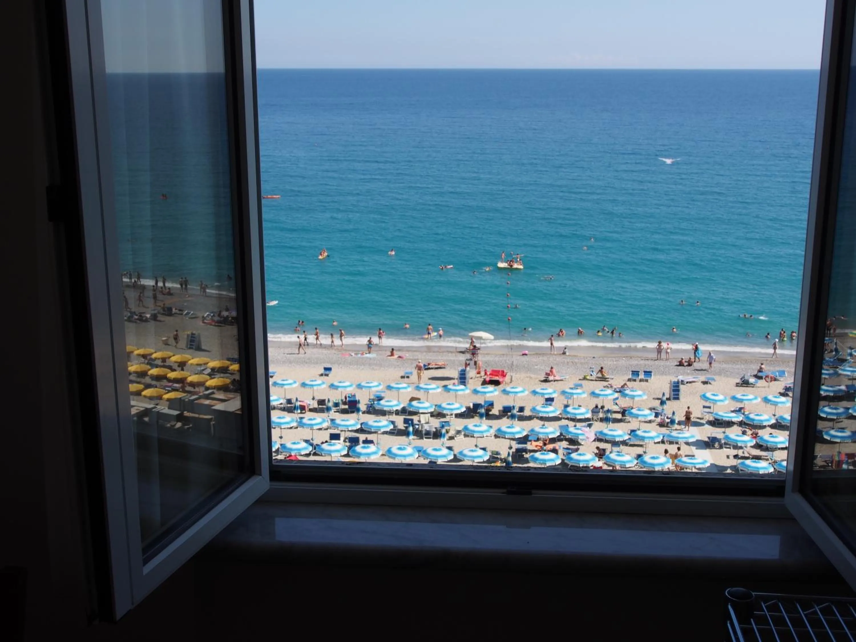 Facade/entrance in Lido Resort