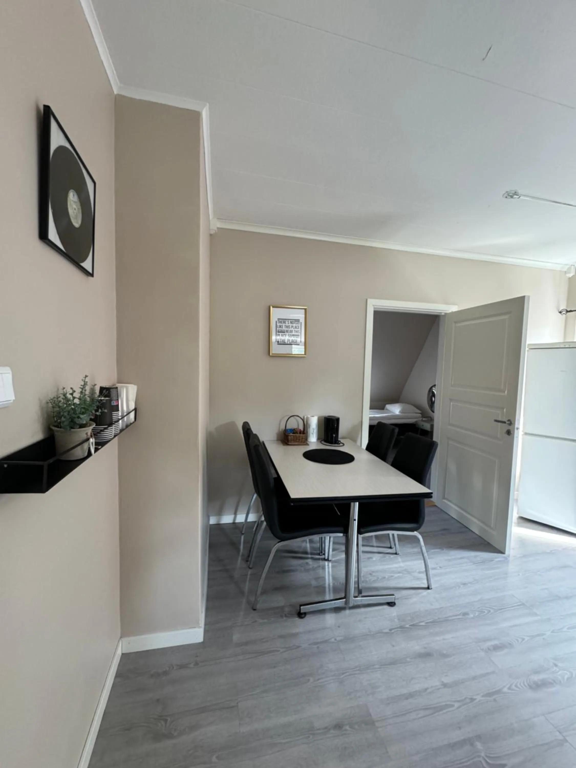 Property building in Ullångers Hotell & Restaurang