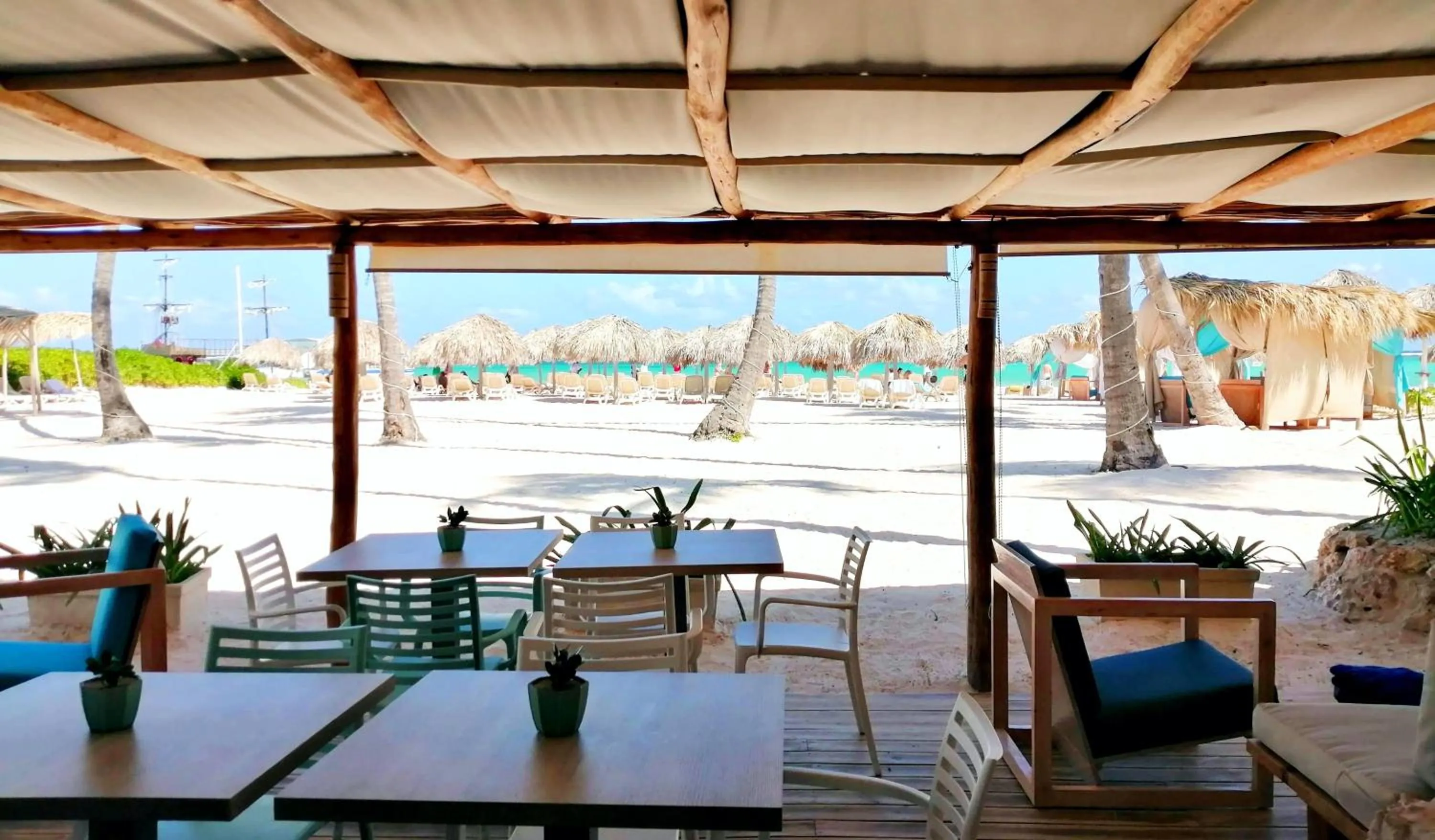 Restaurant/places to eat in Los Corales Beach Village Punta Cana - The original